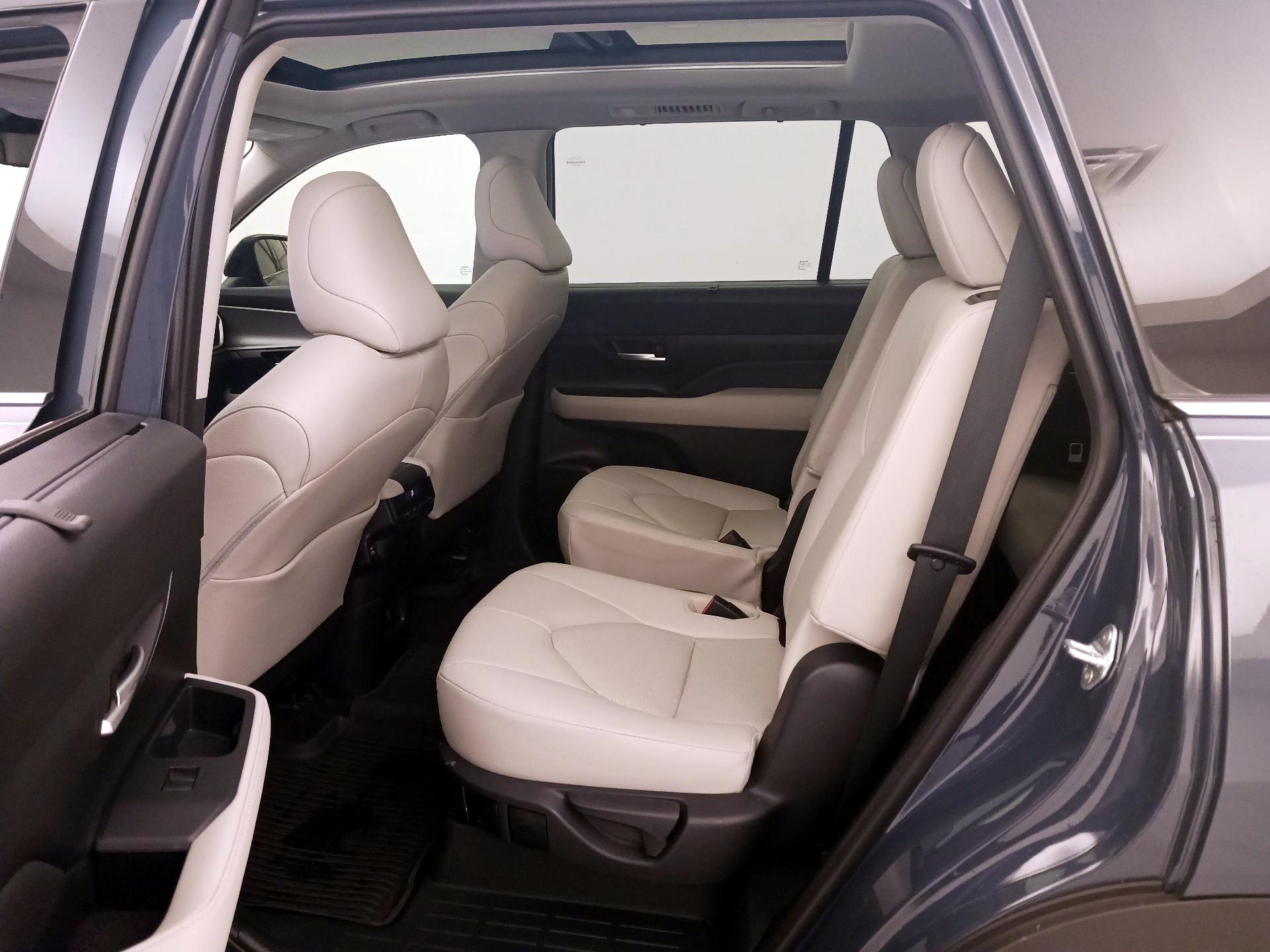 Thumbnail: 2024 Toyota Grand Highlander - 20