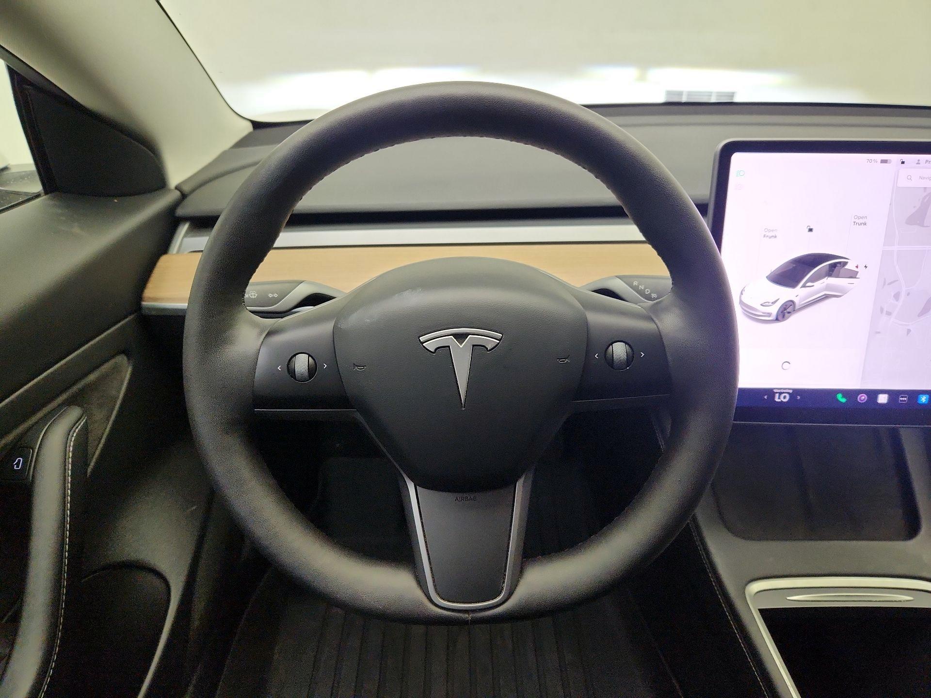 Thumbnail: 2021 Tesla Model 3 - 10