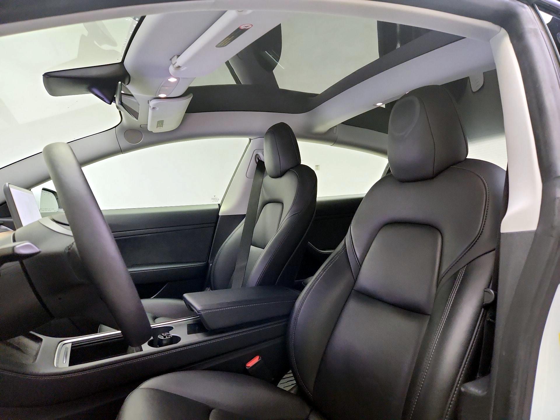 Thumbnail: 2021 Tesla Model 3 - 20