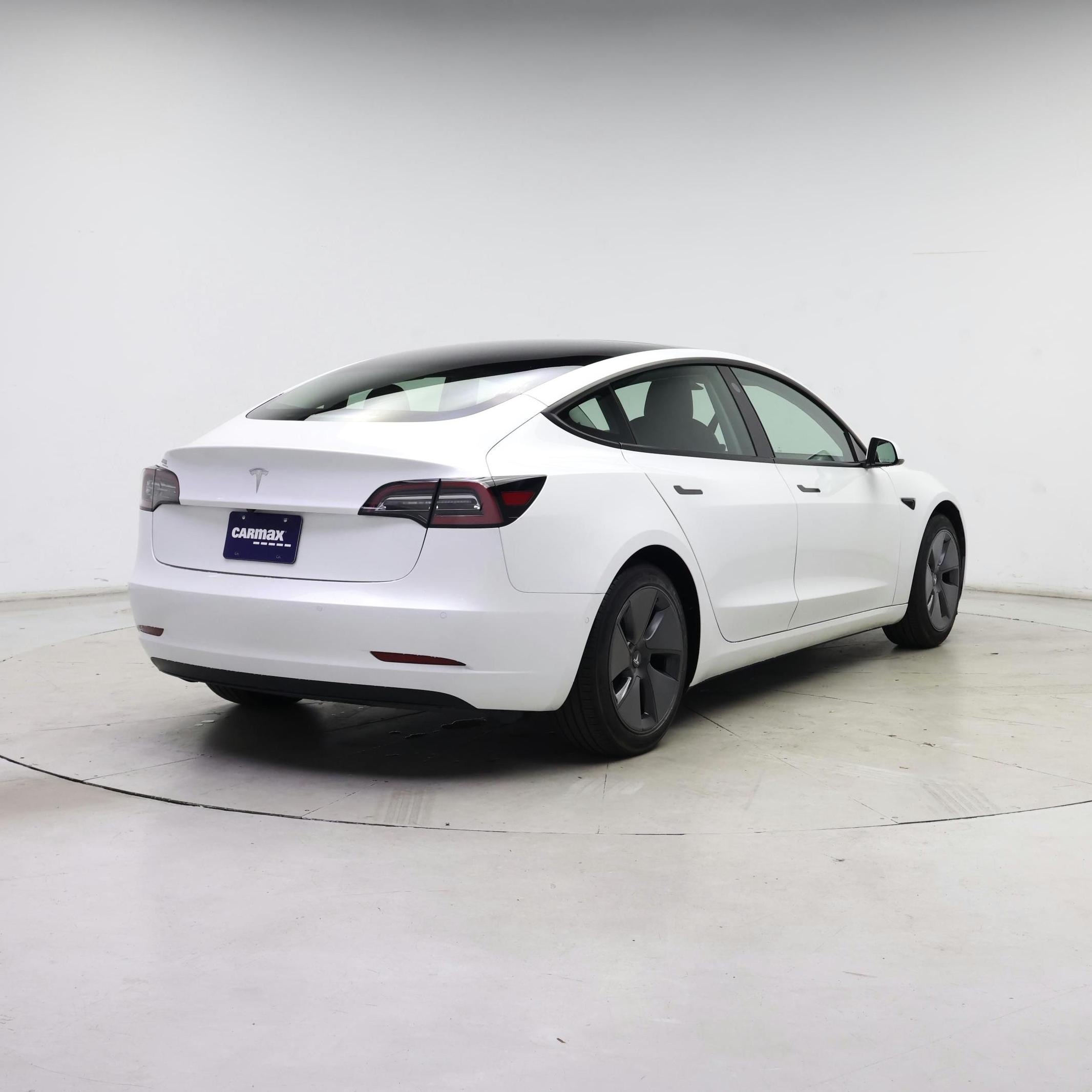 Thumbnail: 2021 Tesla Model 3 - 8