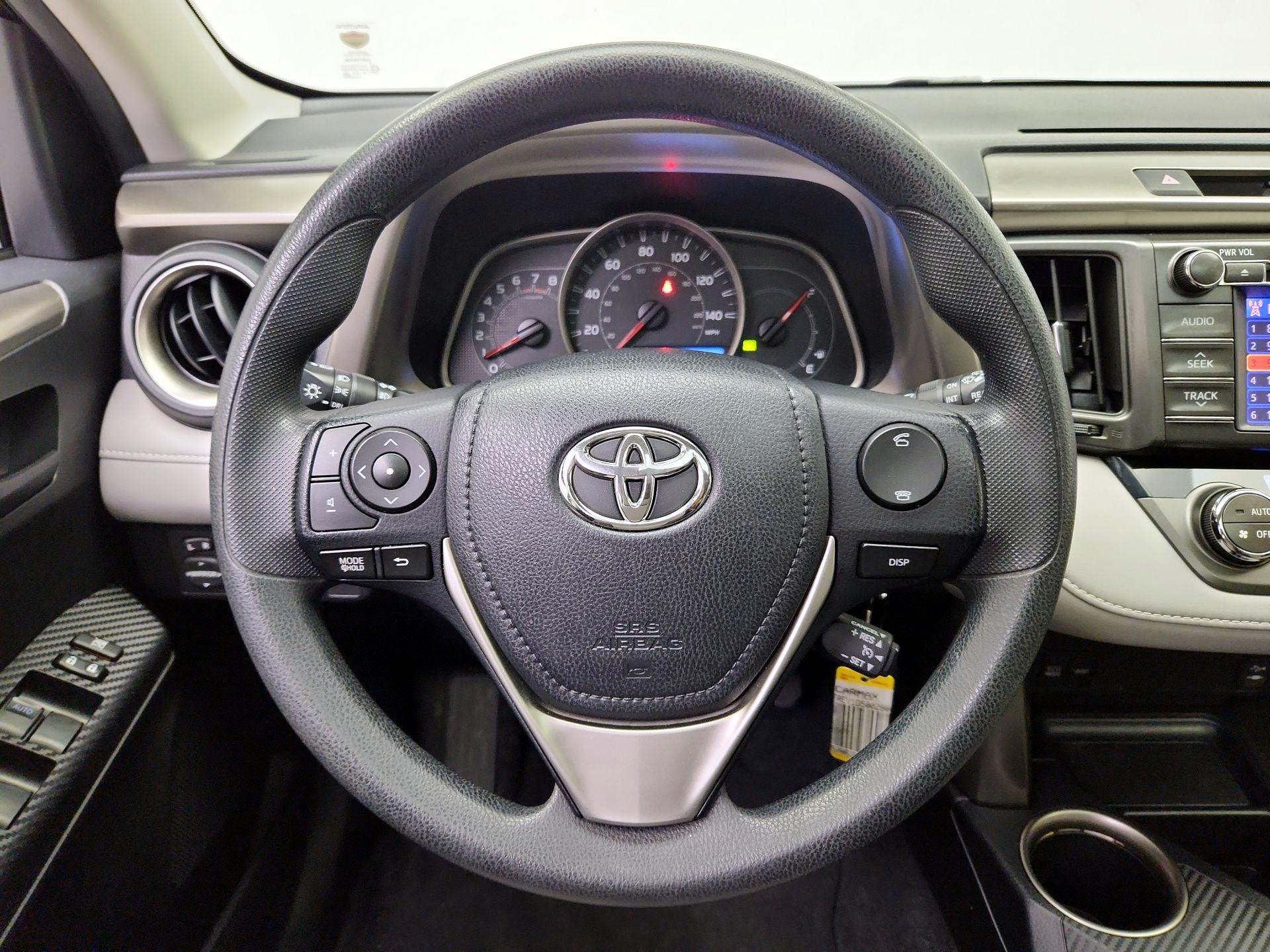 Thumbnail: 2013 Toyota RAV4 - 10