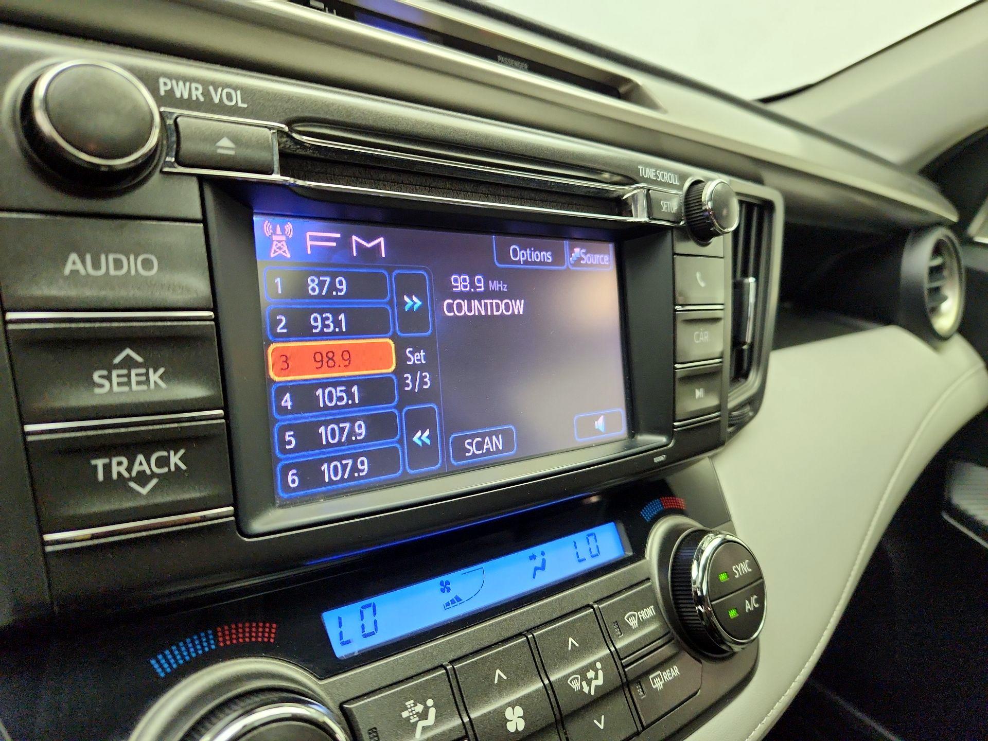 Thumbnail: 2013 Toyota RAV4 - 15