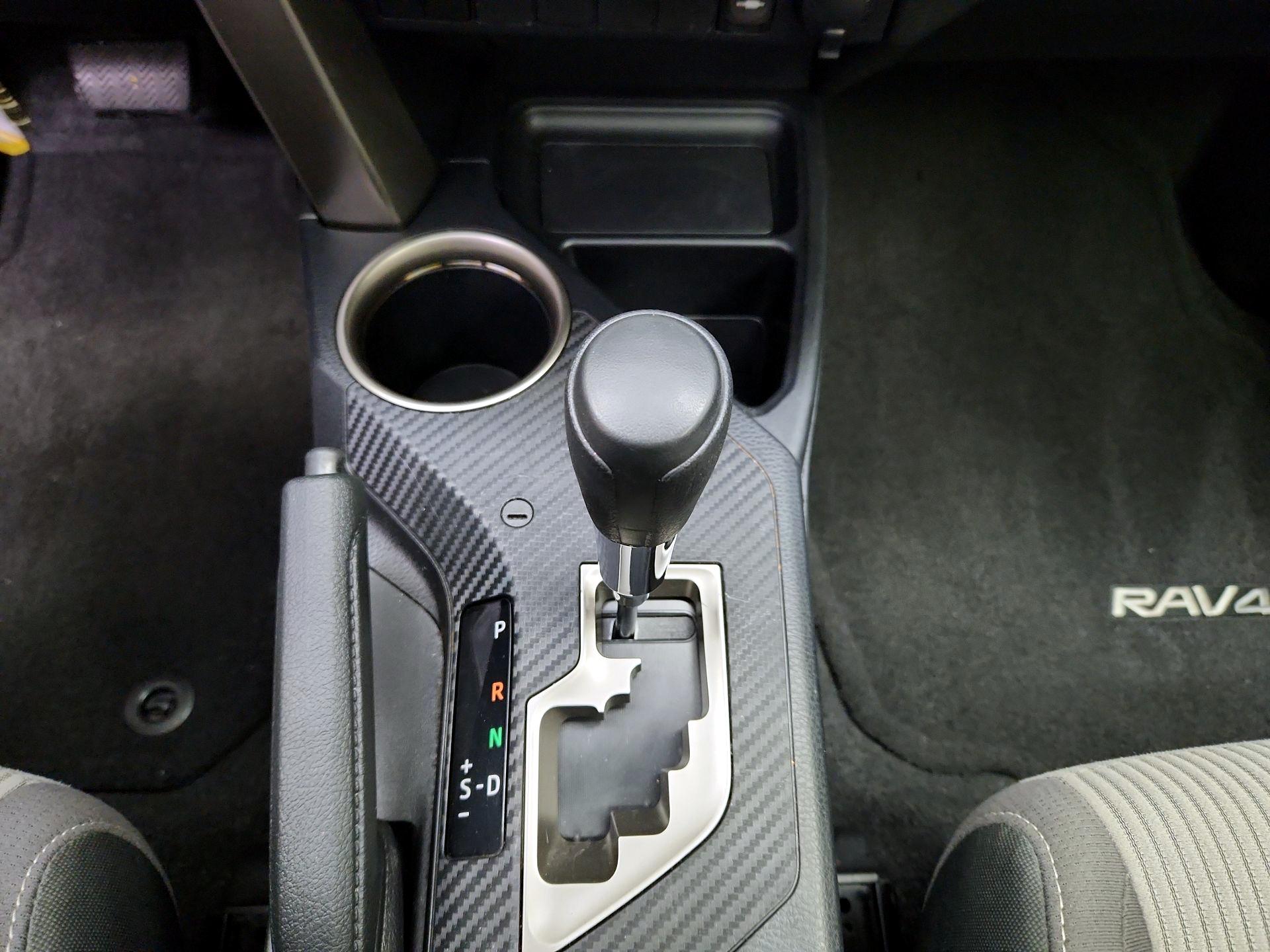 Thumbnail: 2013 Toyota RAV4 - 17