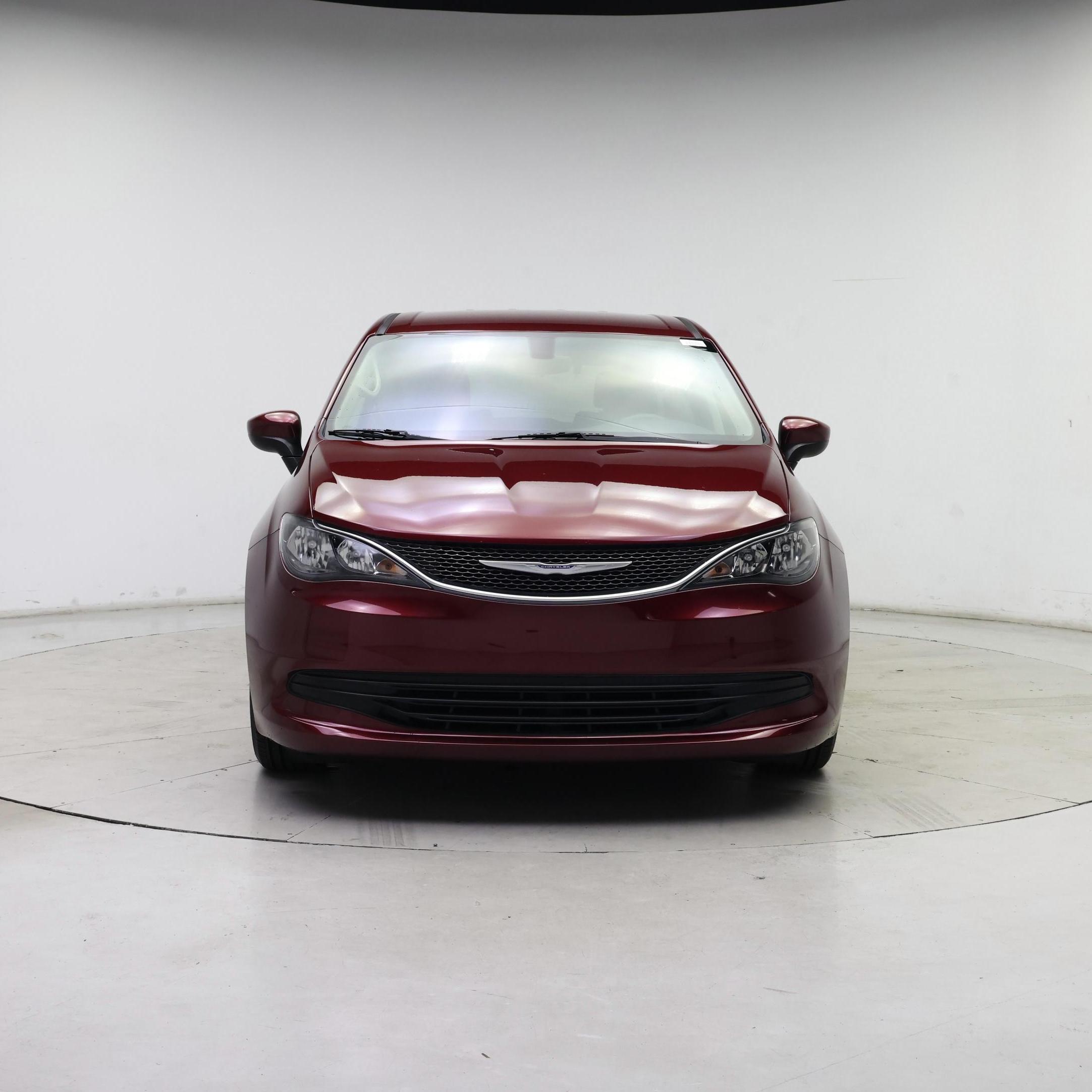 Thumbnail: 2017 Chrysler Pacifica - 5