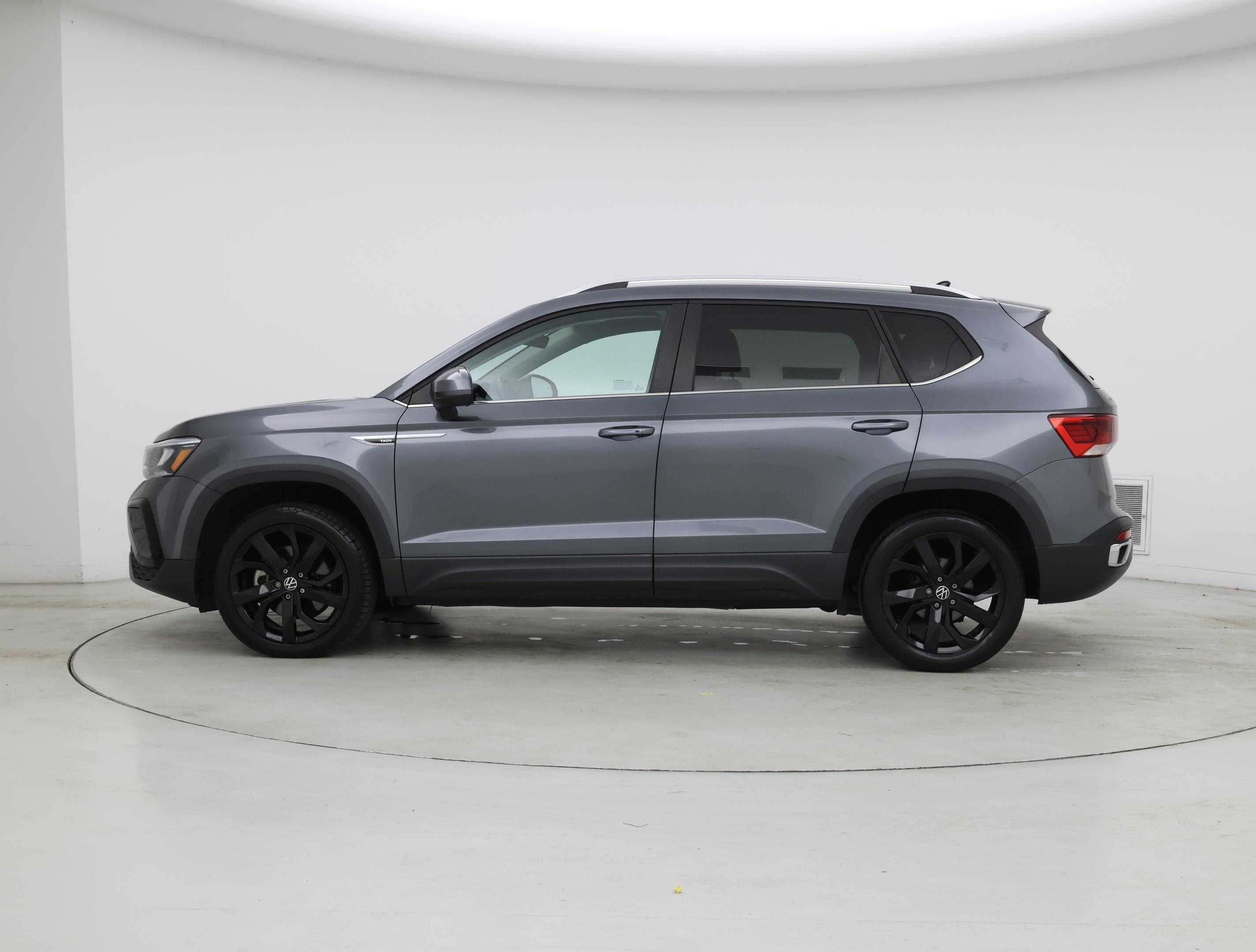 Thumbnail: 2022 Volkswagen Taos - 3