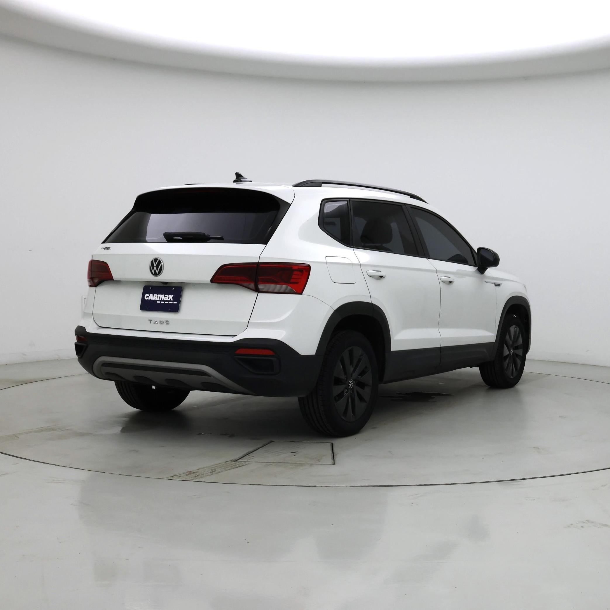 Thumbnail: 2022 Volkswagen Taos - 8
