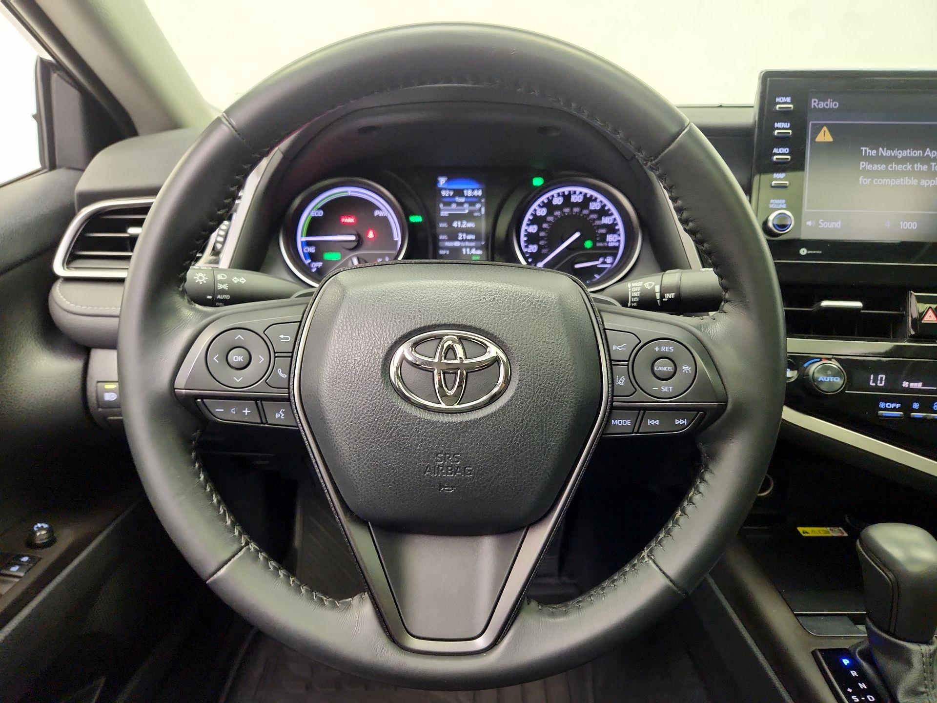 Thumbnail: 2023 Toyota Camry - 10