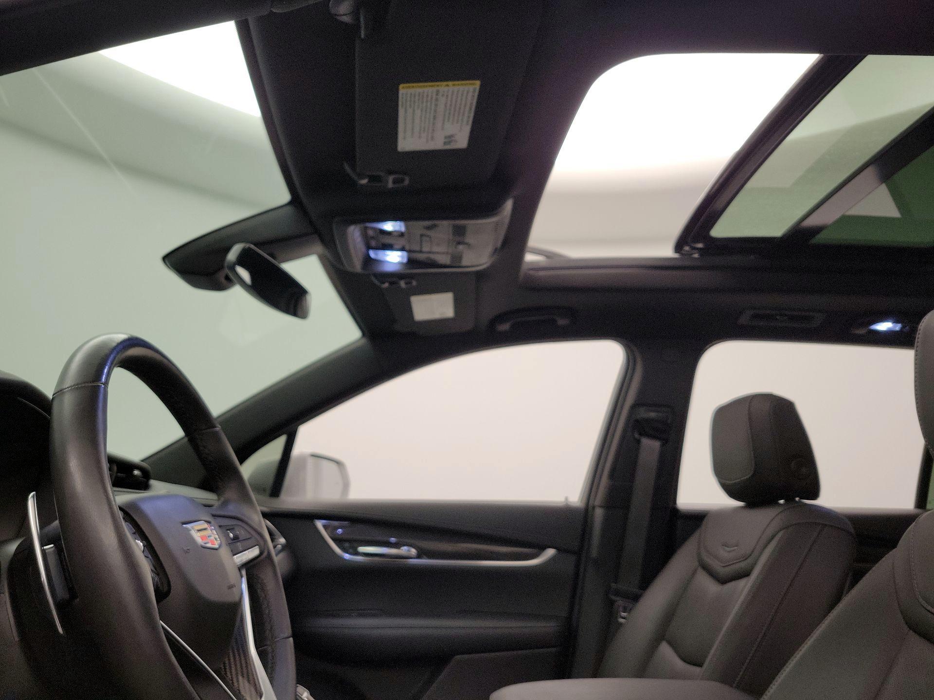 Thumbnail: 2020 Cadillac XT6 - 19