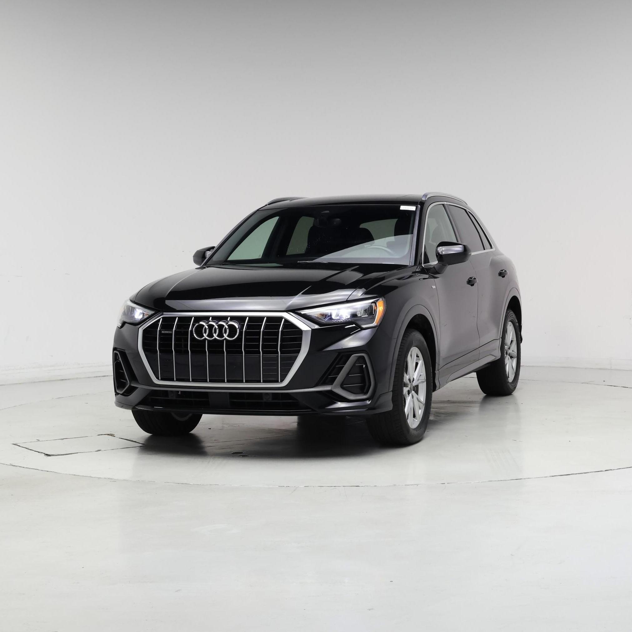 Thumbnail: 2021 Audi Q3 - 4