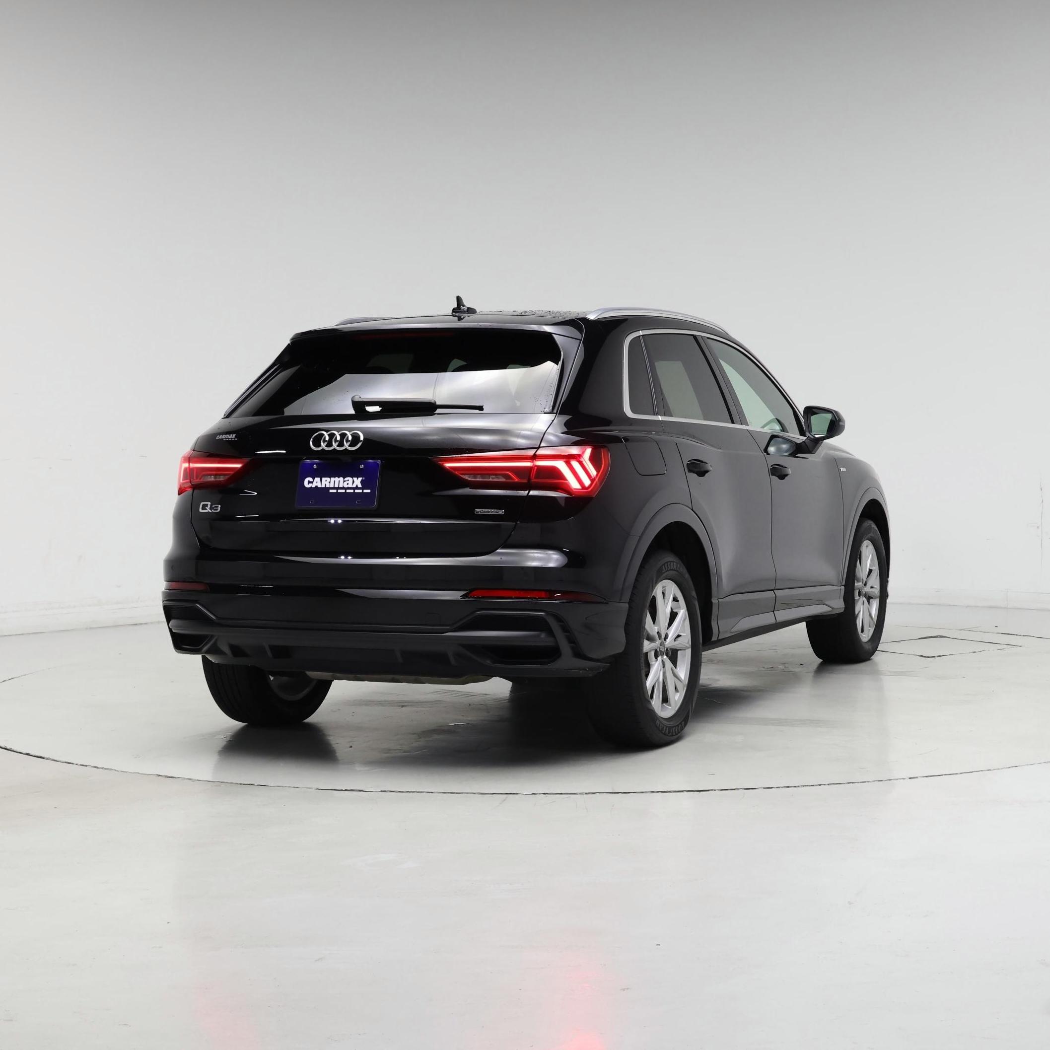Thumbnail: 2021 Audi Q3 - 8