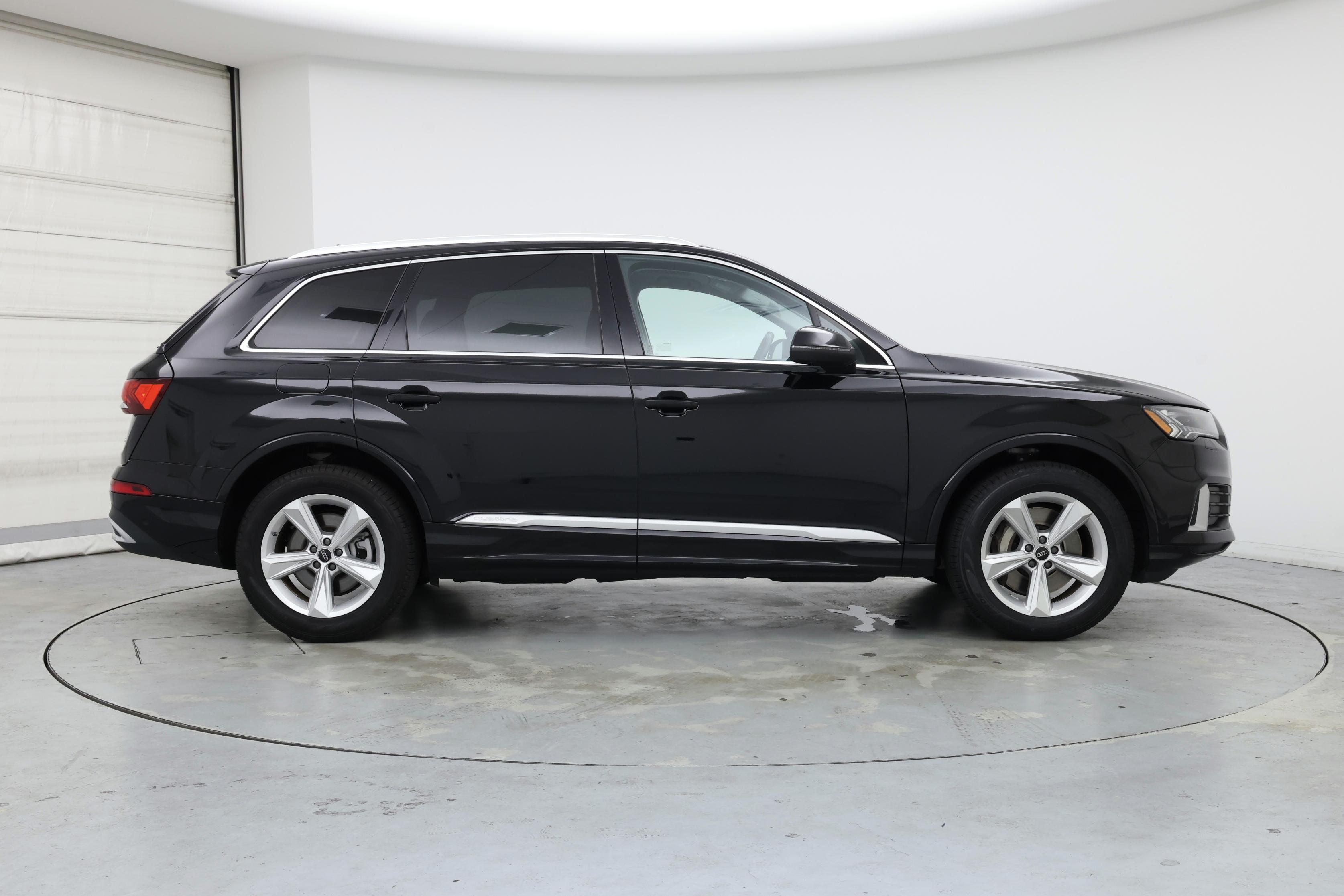 Thumbnail: 2024 Audi Q7 - 7