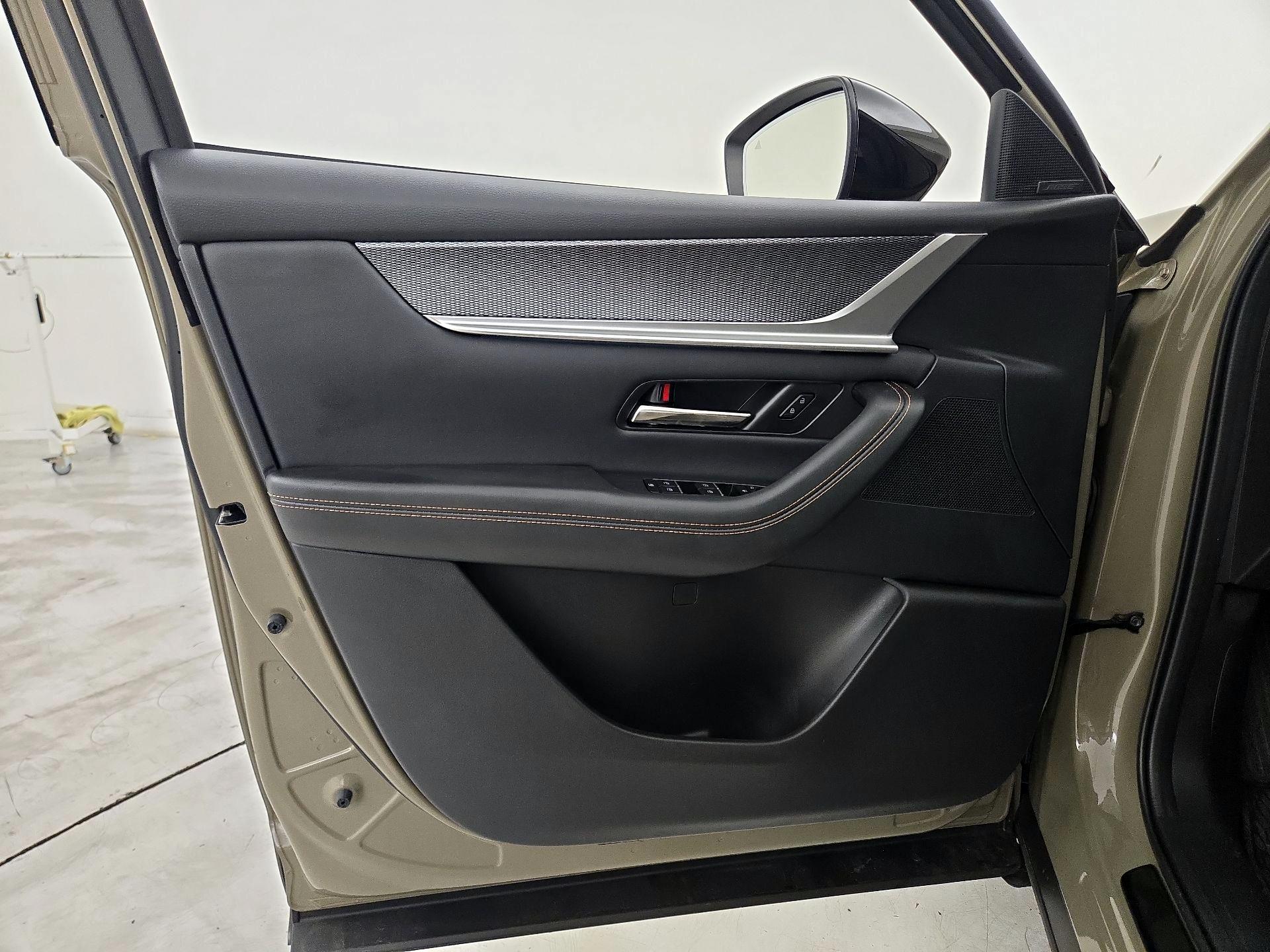 Thumbnail: 2025 Mazda CX-70 - 12