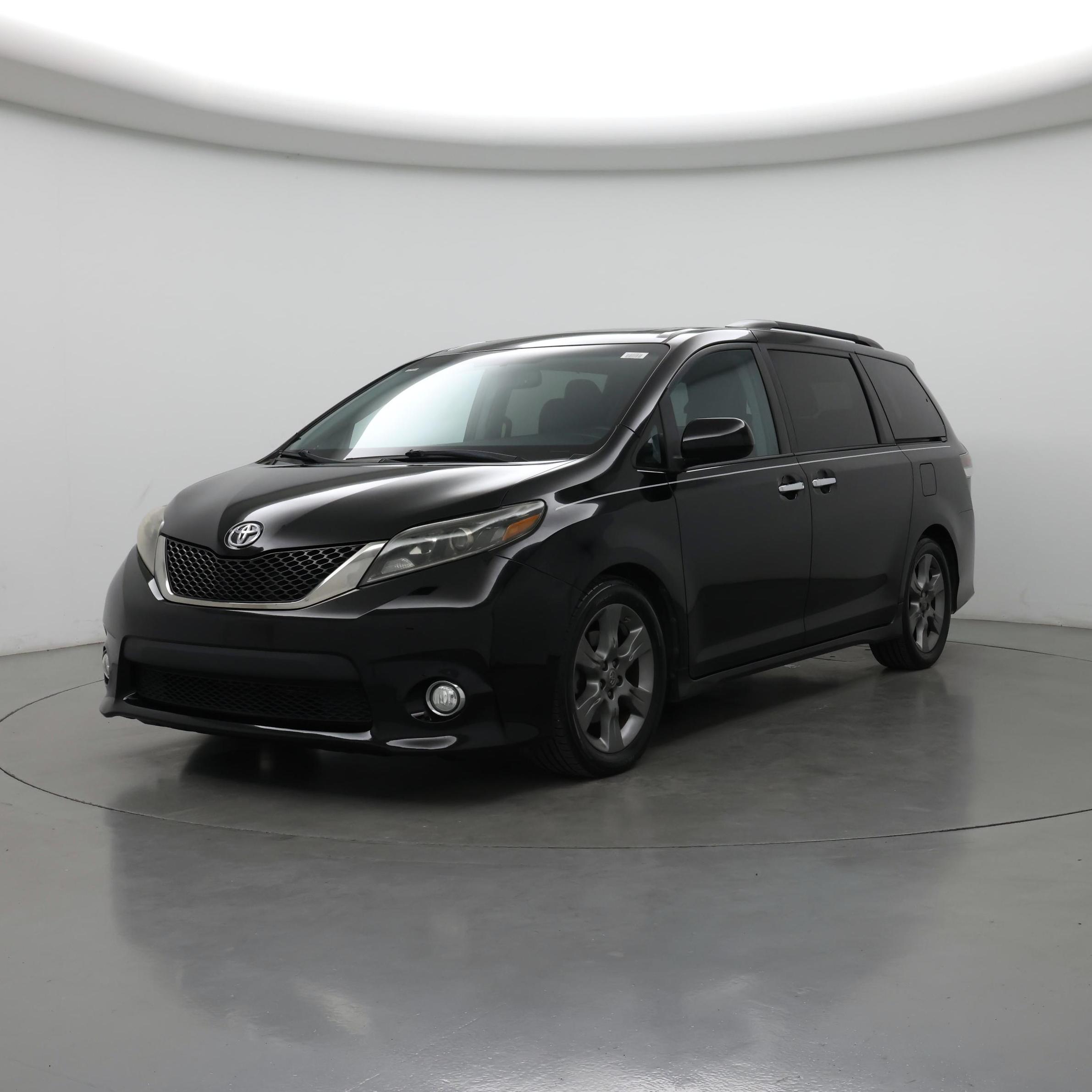 Thumbnail: 2015 Toyota Sienna - 4