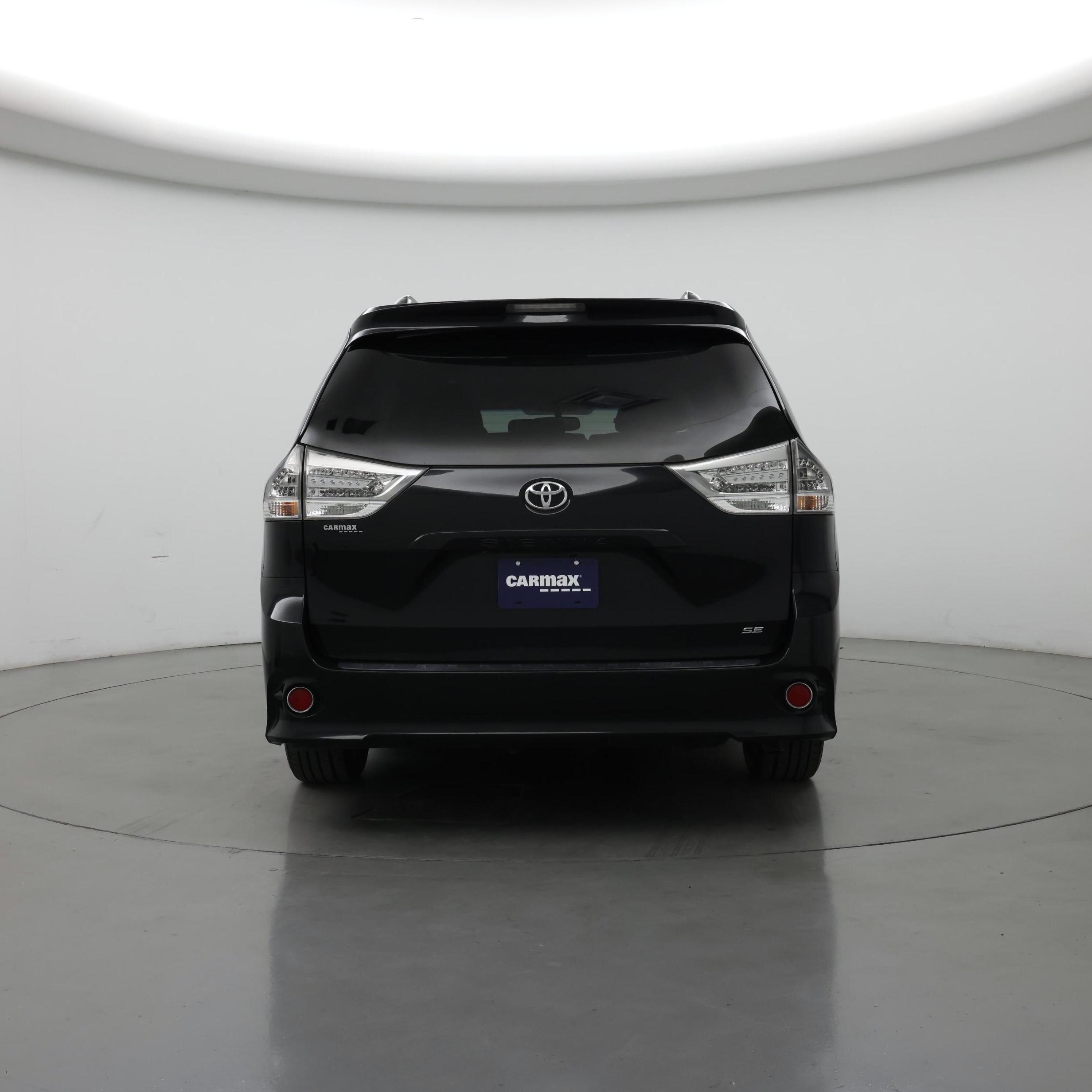 Thumbnail: 2015 Toyota Sienna - 6