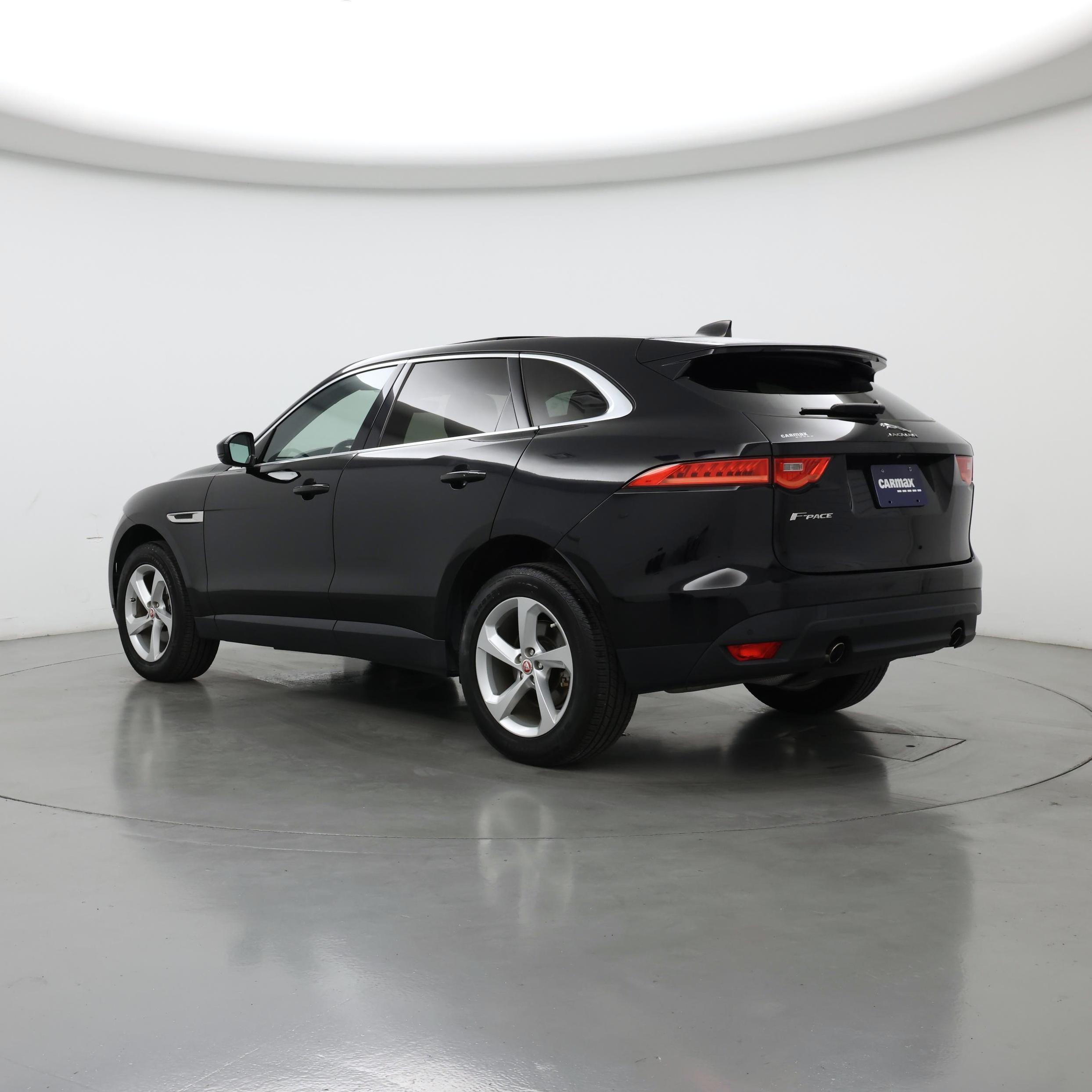 Thumbnail: 2020 Jaguar F-Pace - 2