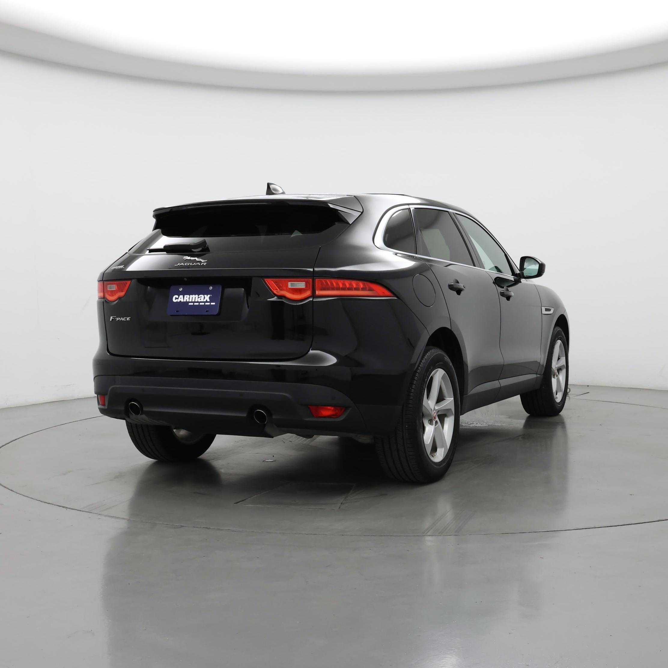 Thumbnail: 2020 Jaguar F-Pace - 8
