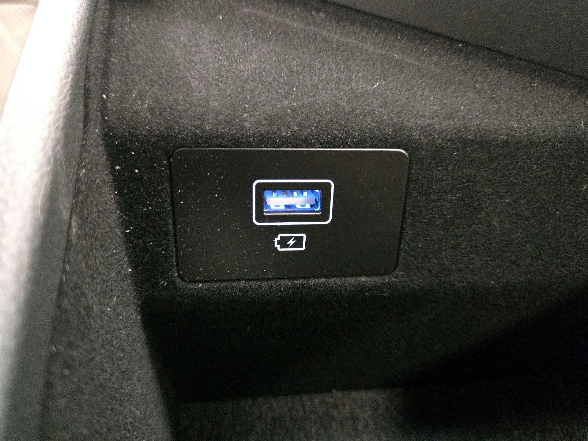 Thumbnail: 2023 Genesis G70 - 19