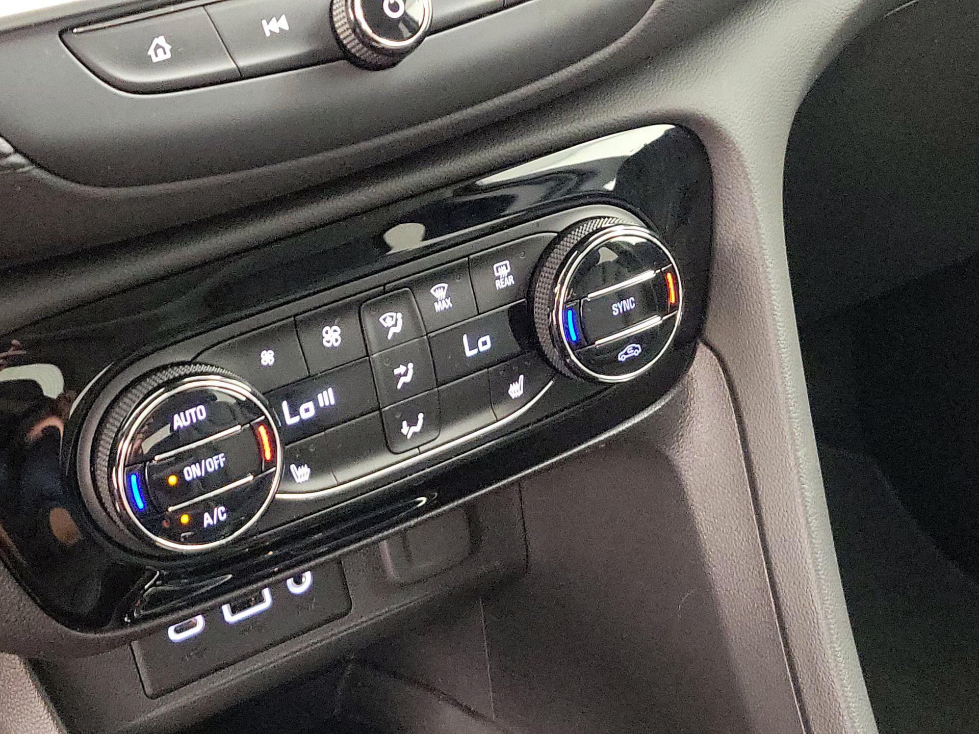 Thumbnail: 2022 Buick Encore GX - 16