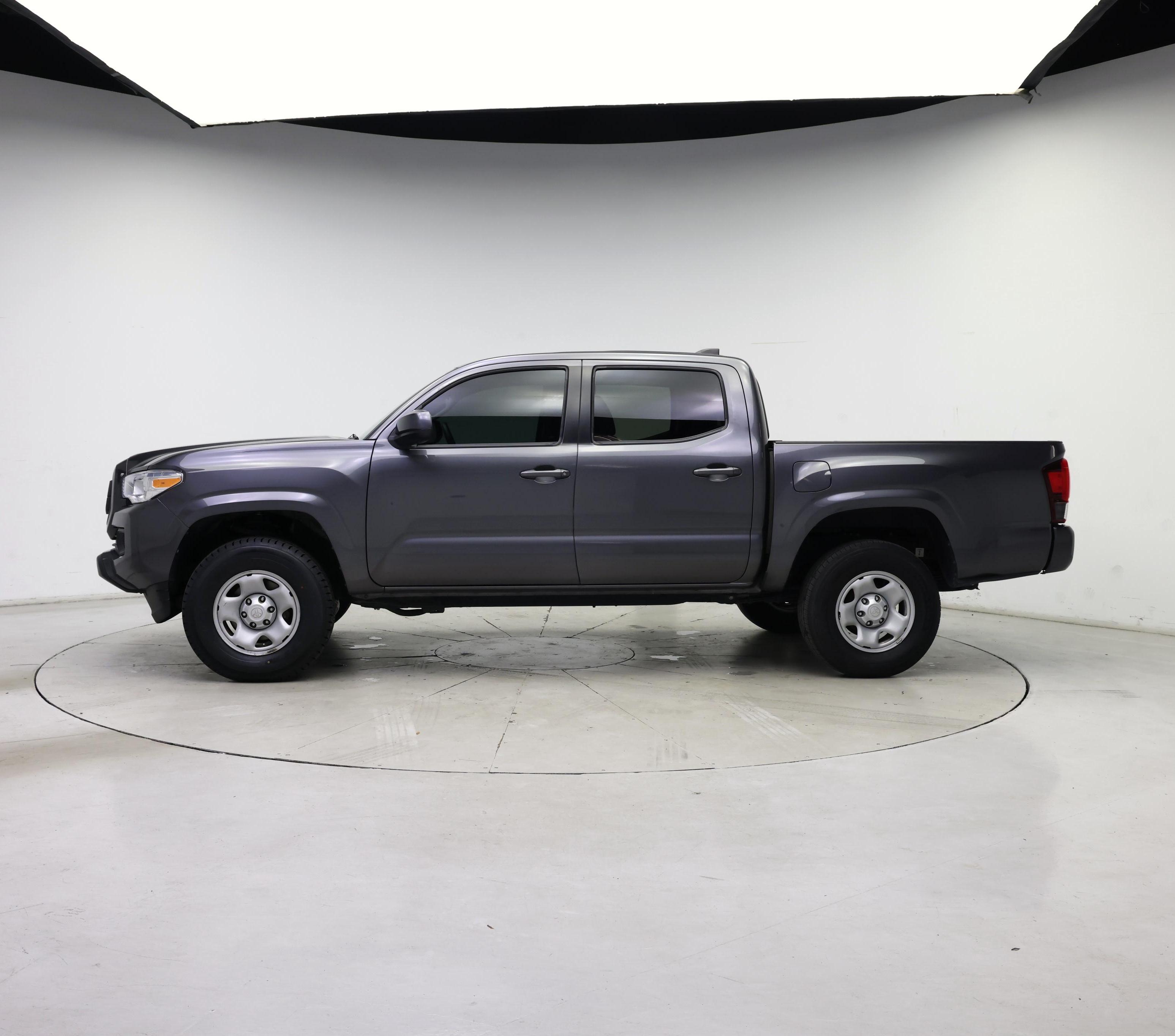 Thumbnail: 2021 Toyota Tacoma - 3