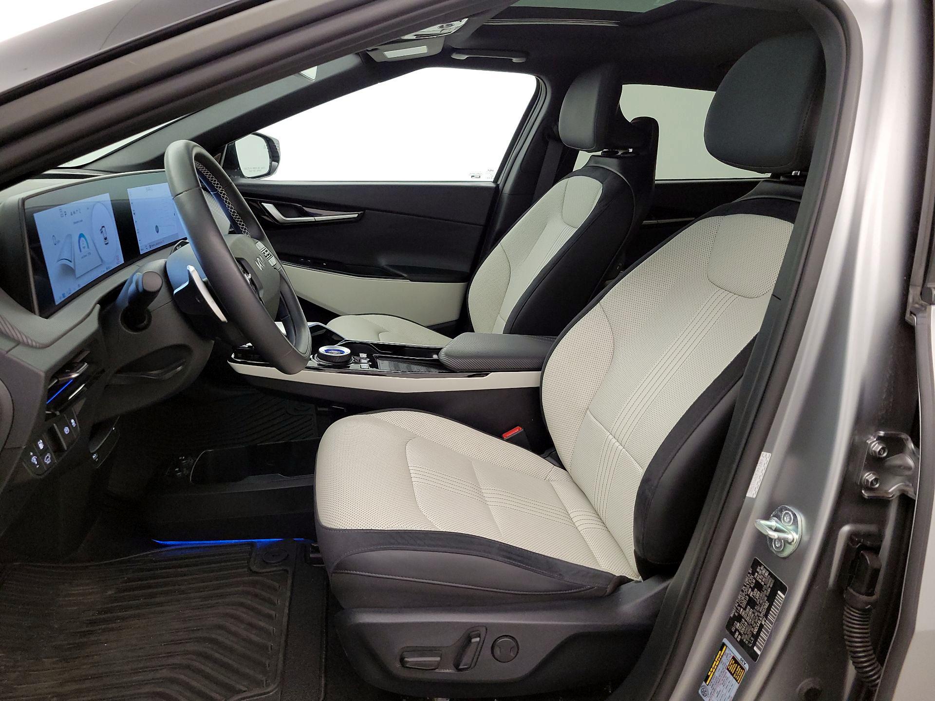 Thumbnail: 2023 Kia EV6 - 11