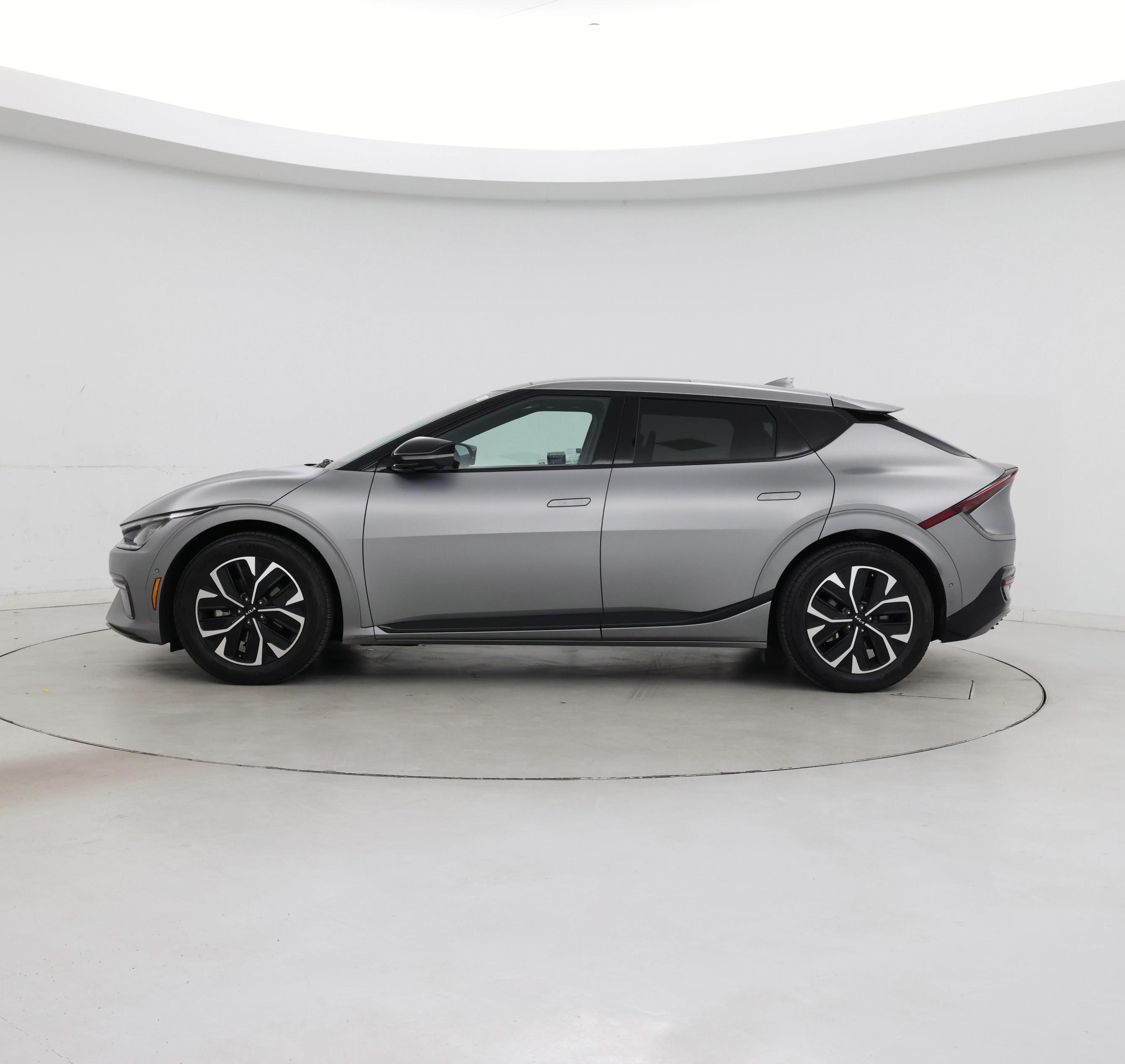 Thumbnail: 2023 Kia EV6 - 3