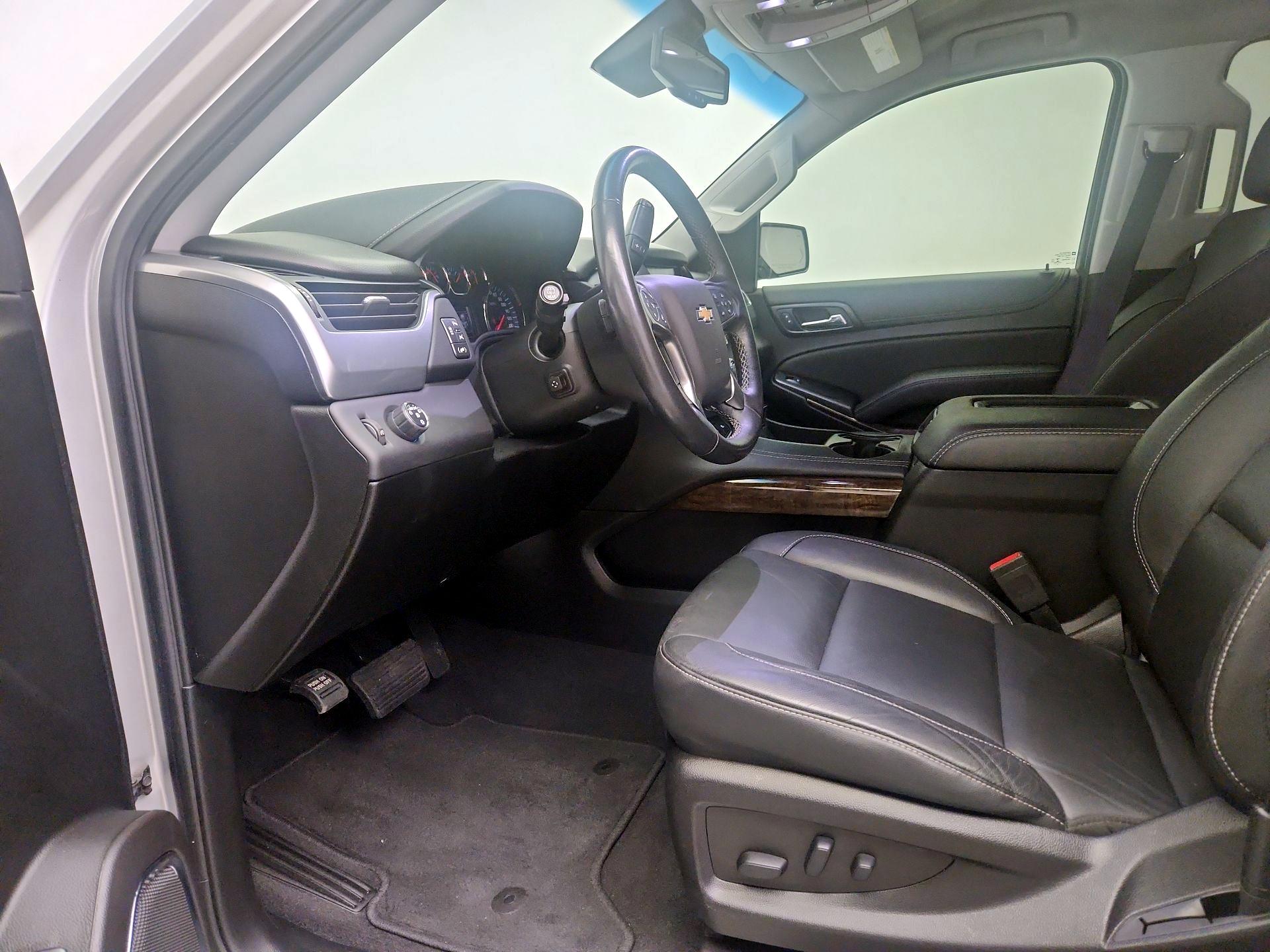 Thumbnail: 2019 Chevrolet Tahoe - 11