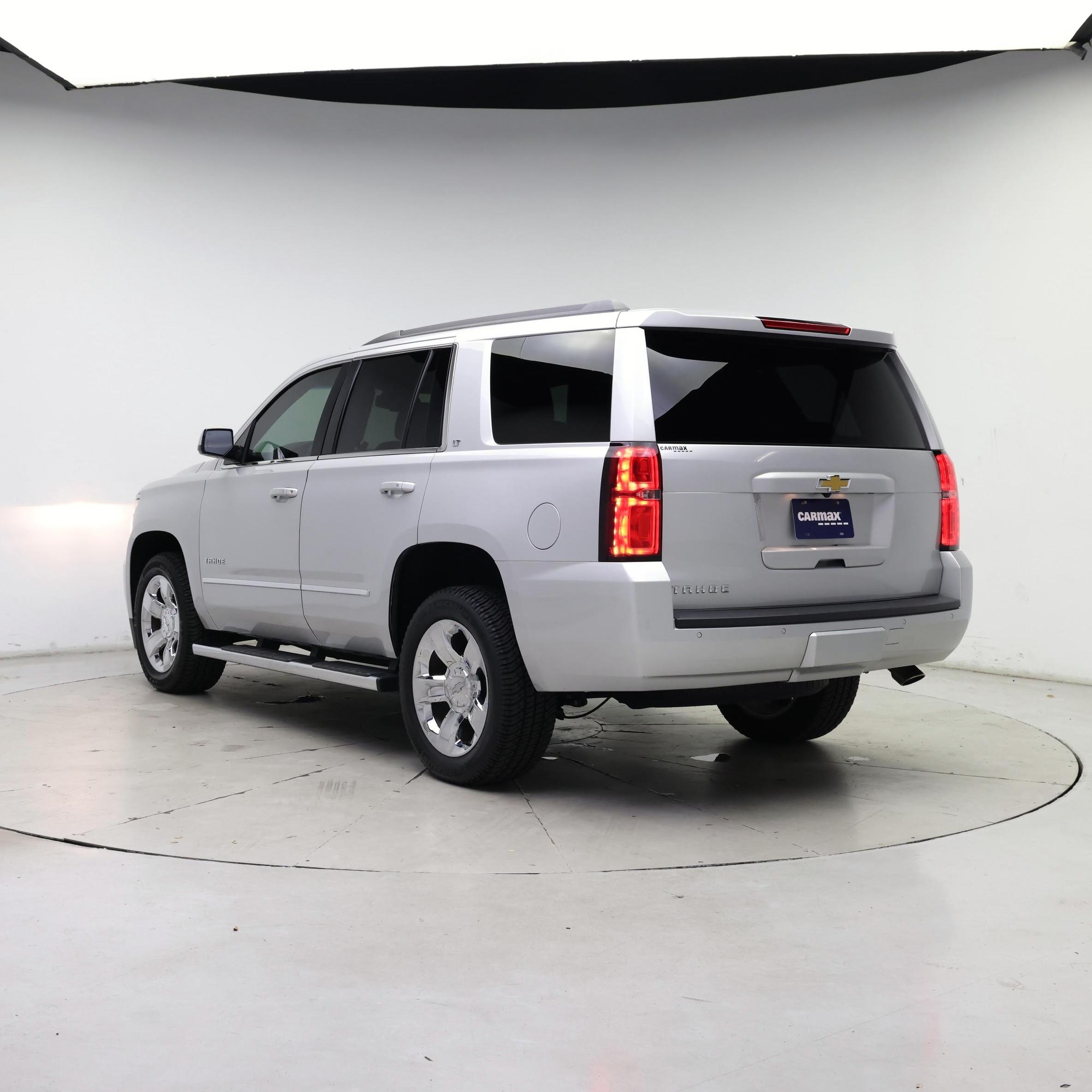 Thumbnail: 2019 Chevrolet Tahoe - 2