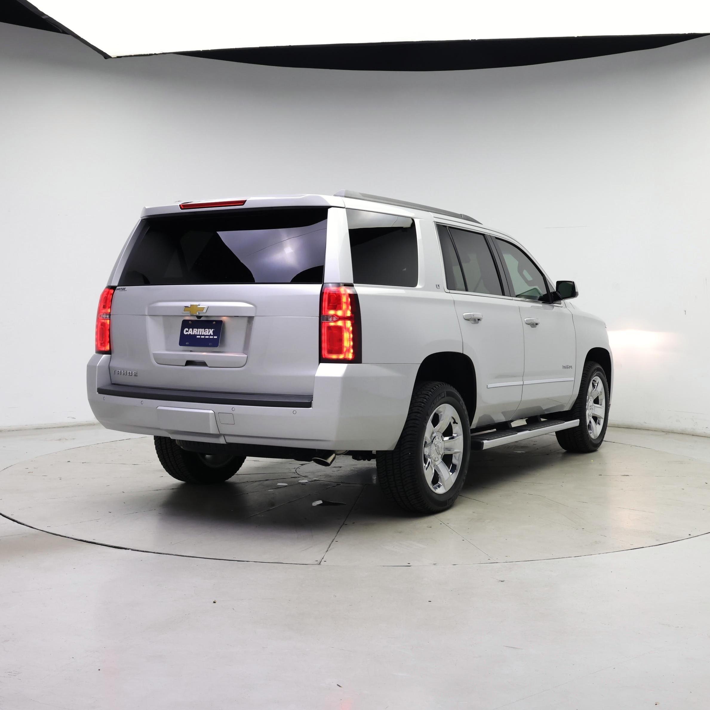 Thumbnail: 2019 Chevrolet Tahoe - 8