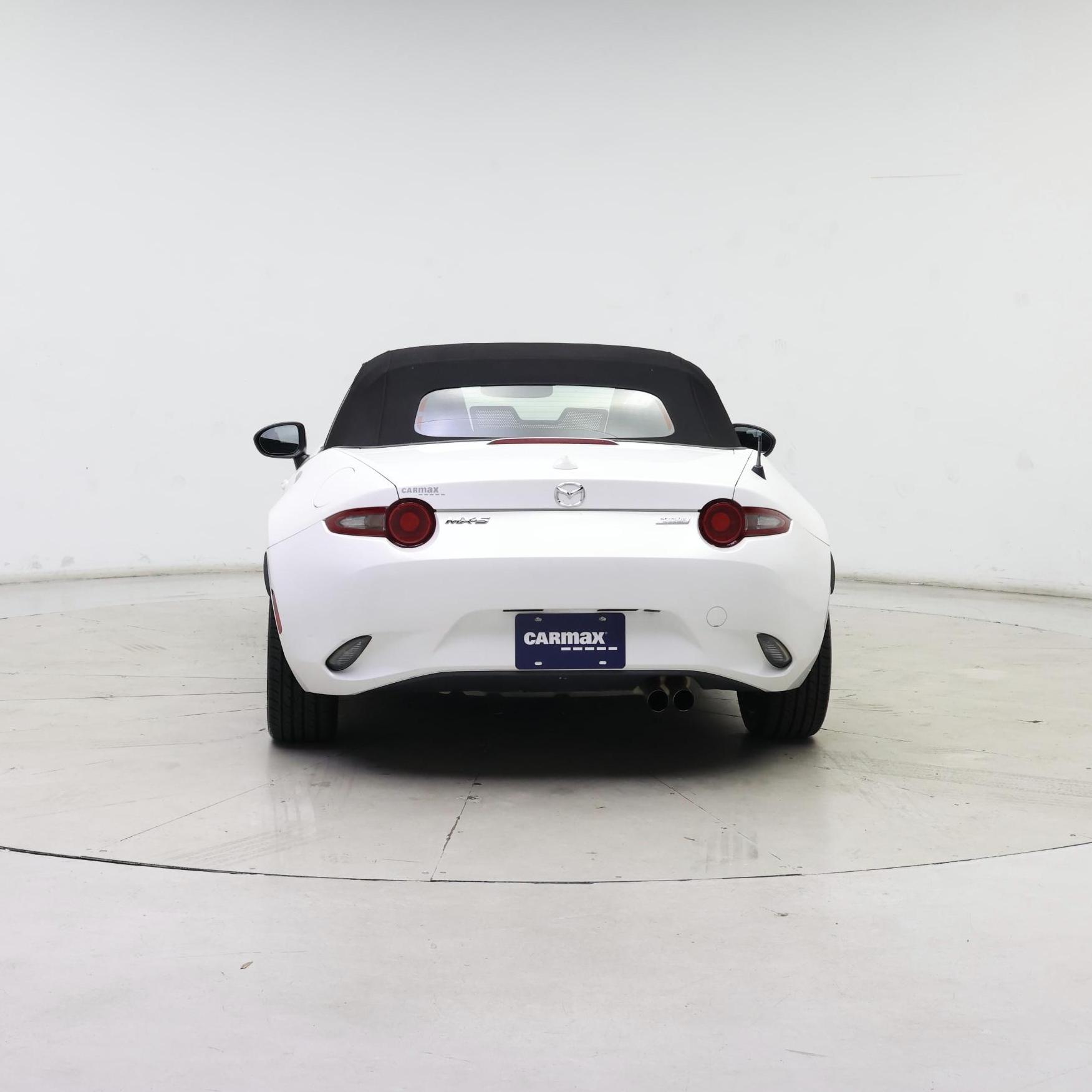 Thumbnail: 2016 Mazda MX-5 Miata - 6