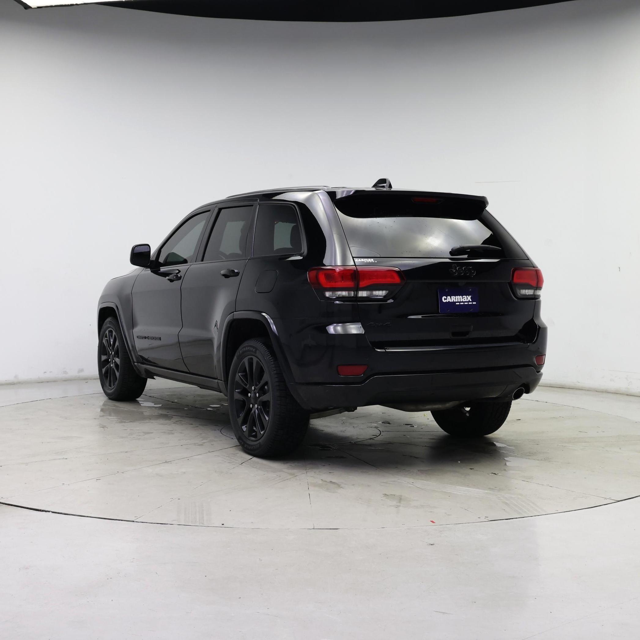 Thumbnail: 2018 Jeep Grand Cherokee - 2