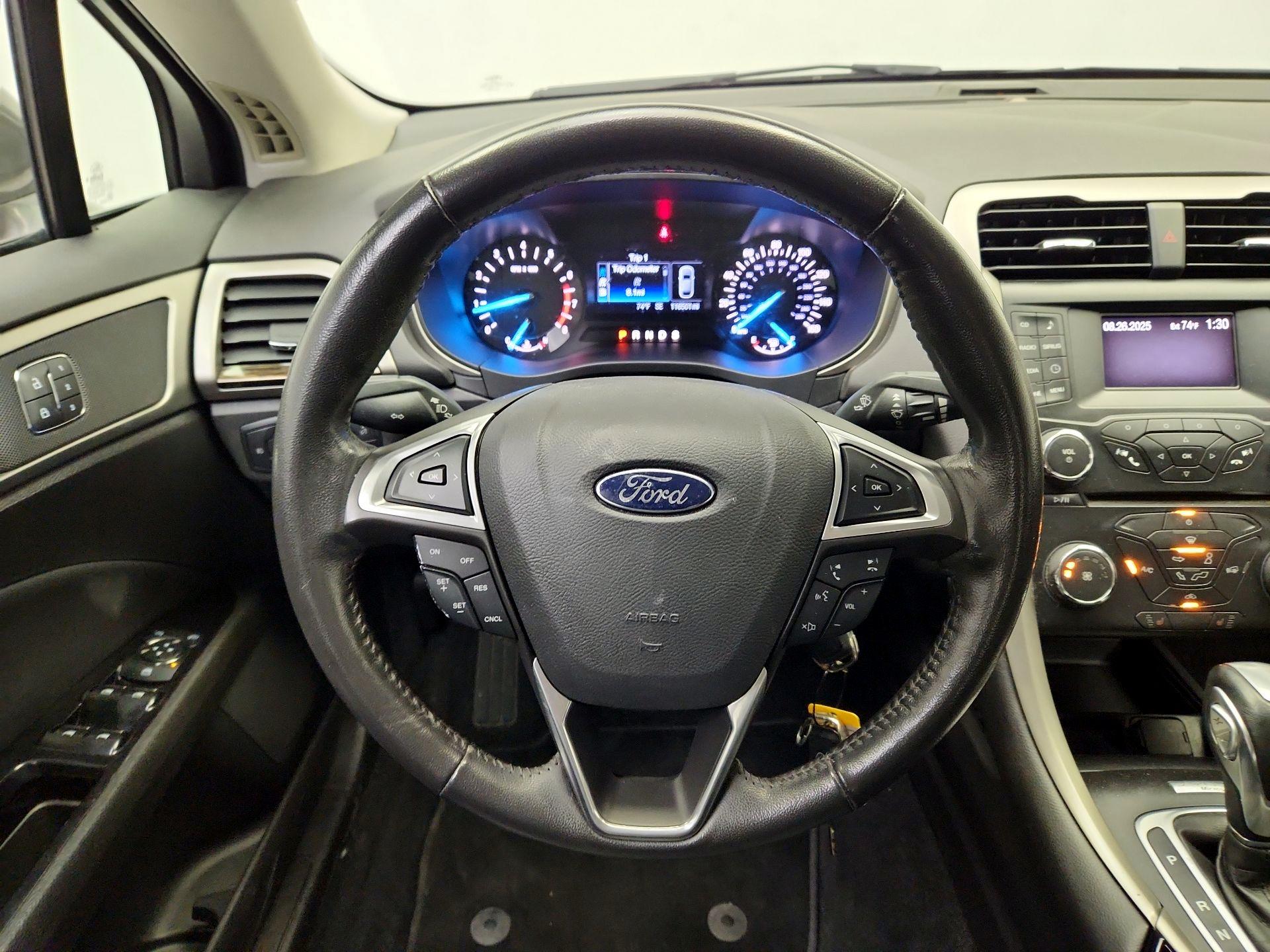 Thumbnail: 2013 Ford Fusion - 10
