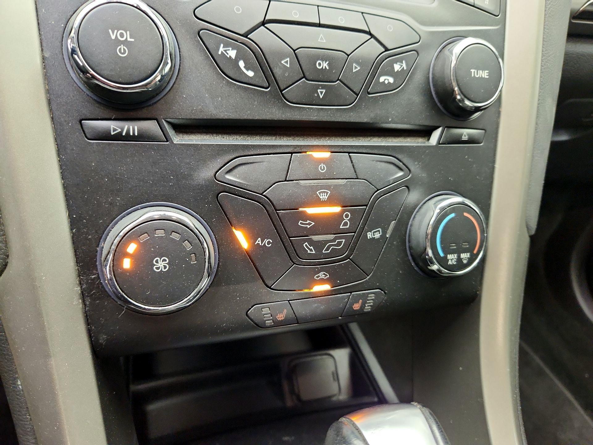 Thumbnail: 2013 Ford Fusion - 15