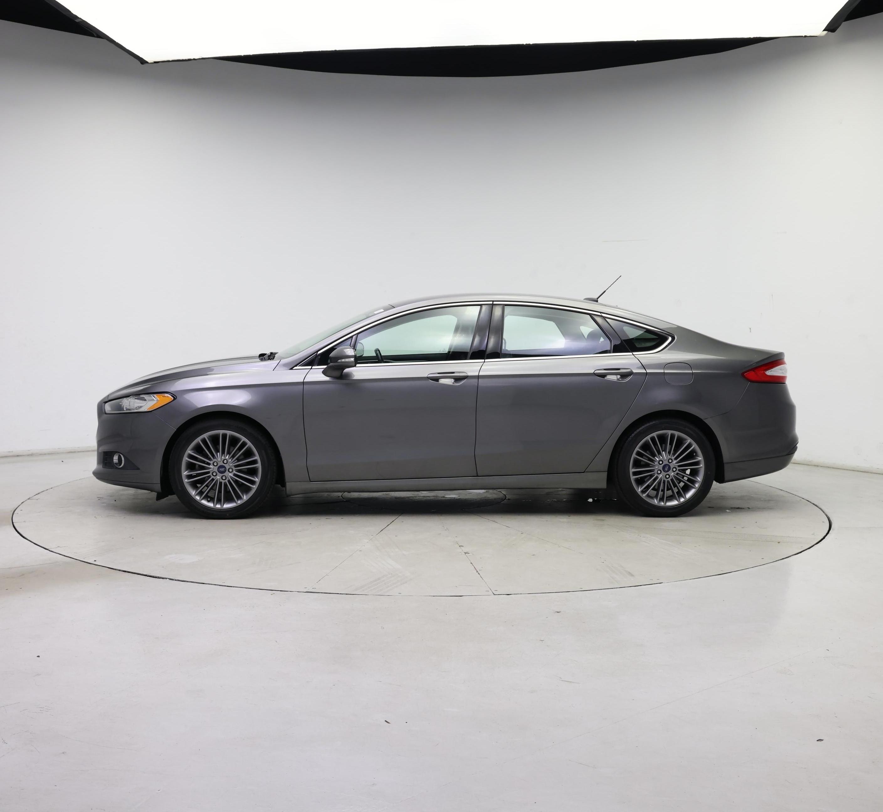 Thumbnail: 2013 Ford Fusion - 3