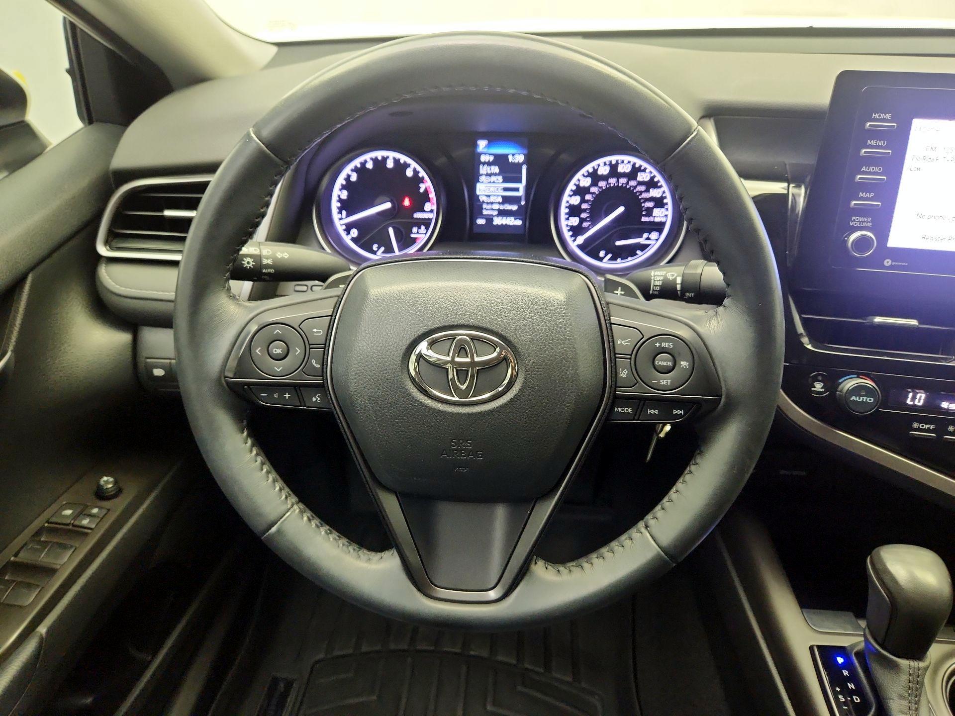 Thumbnail: 2023 Toyota Camry - 10