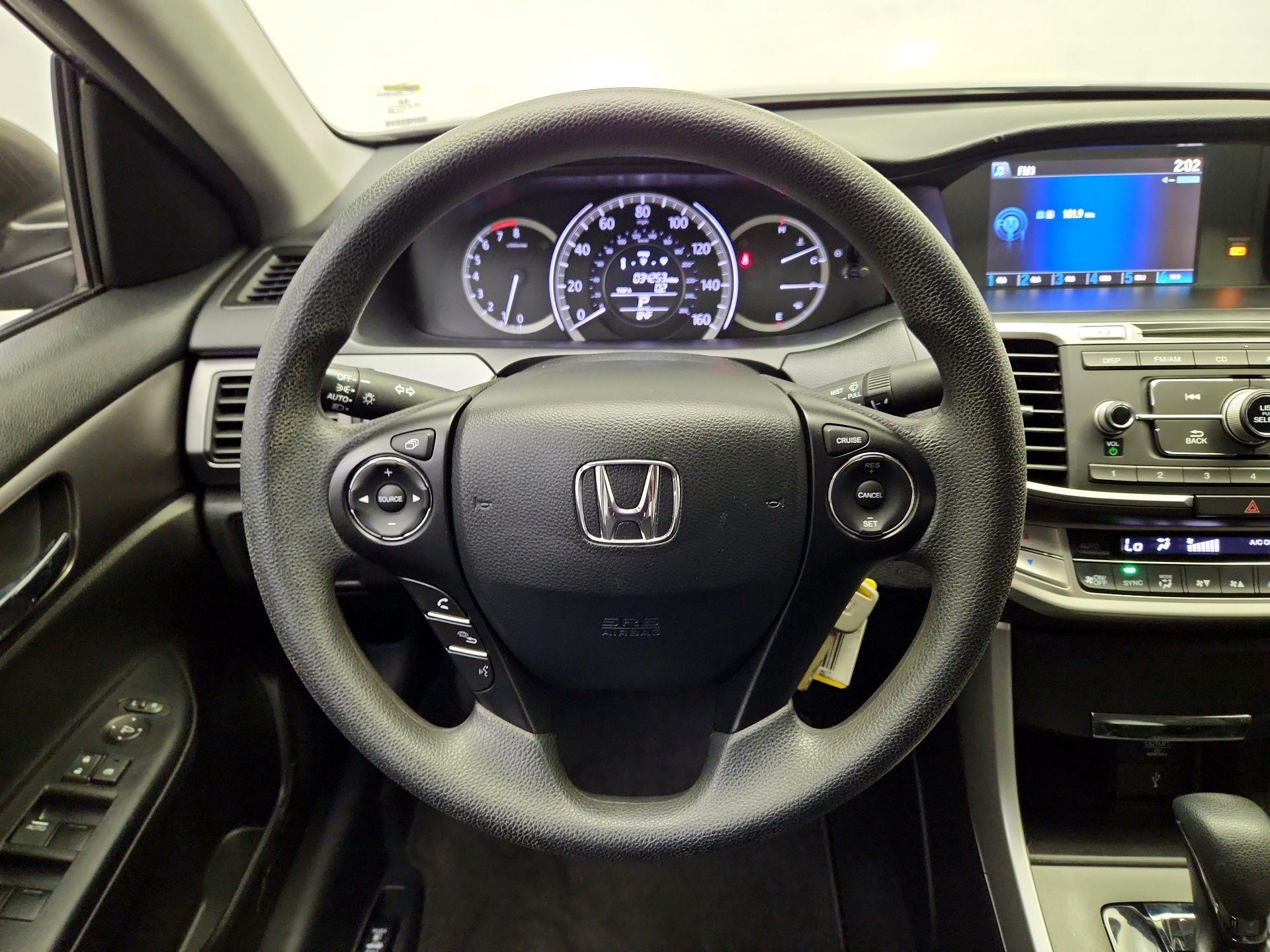 Thumbnail: 2015 Honda Accord - 10