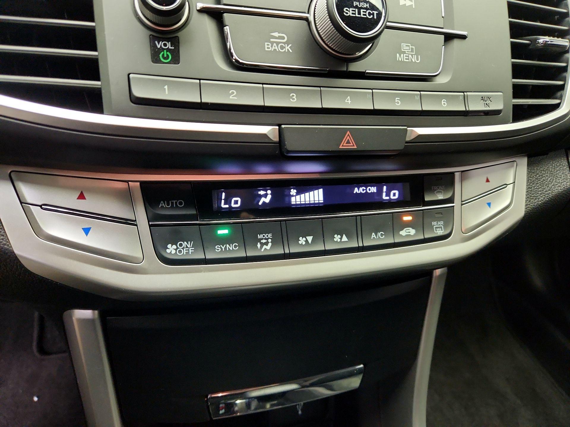 Thumbnail: 2015 Honda Accord - 16