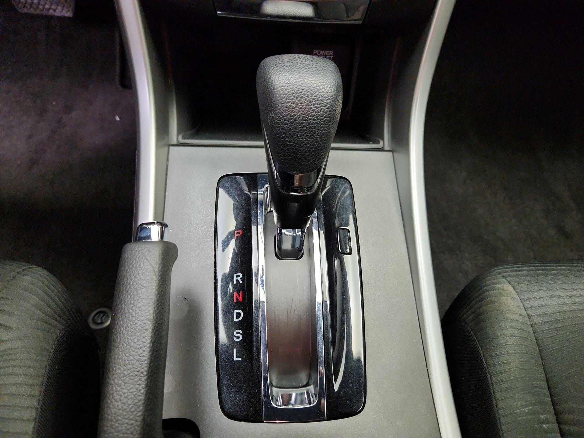 Thumbnail: 2015 Honda Accord - 17