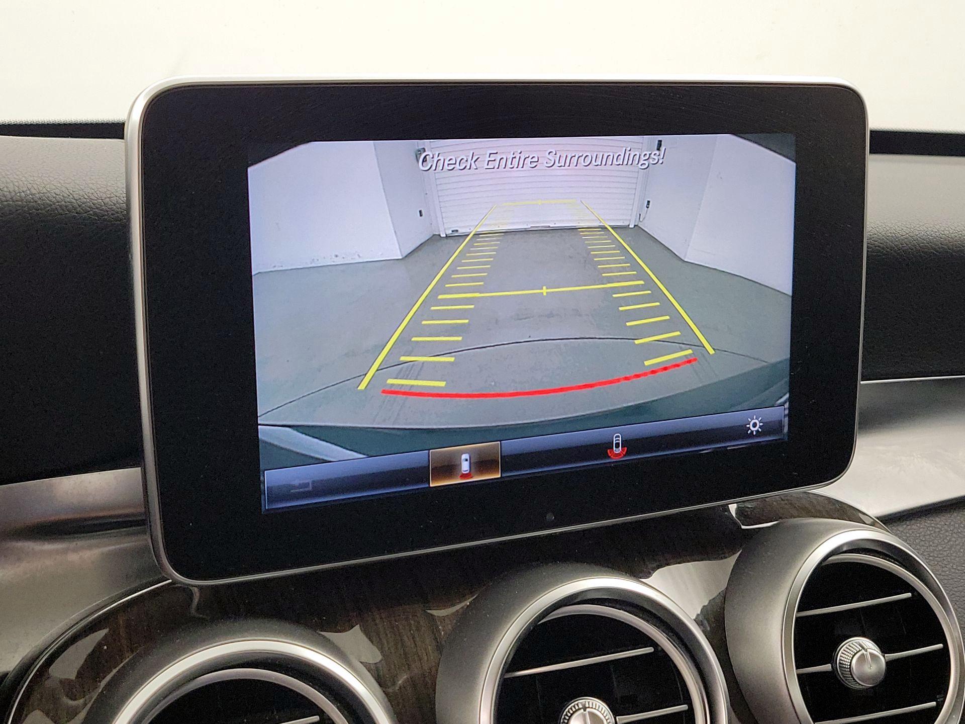 Thumbnail: 2016 Mercedes-Benz C-Class - 15