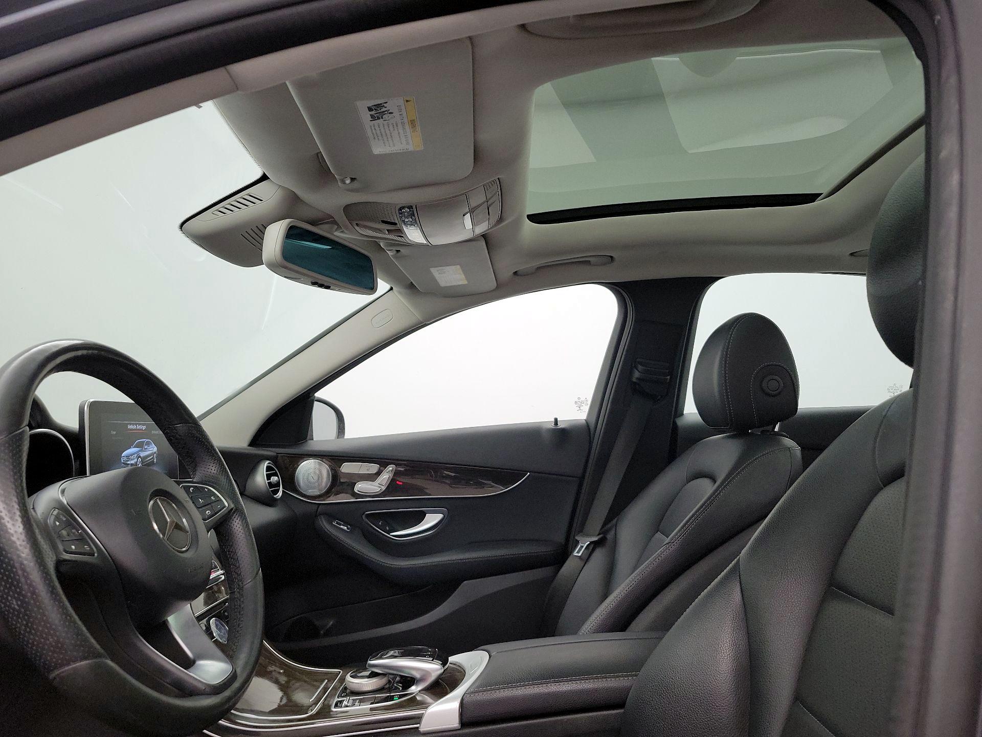 Thumbnail: 2016 Mercedes-Benz C-Class - 20