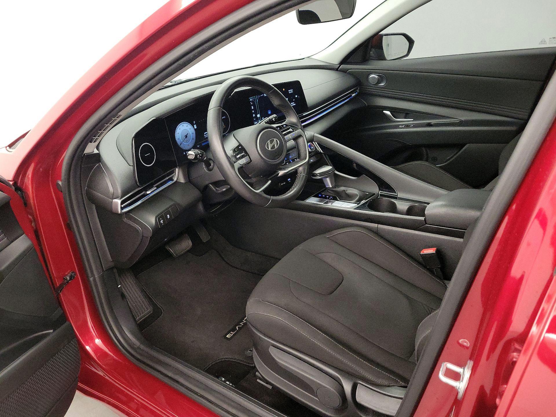 Thumbnail: 2024 Hyundai Elantra - 11