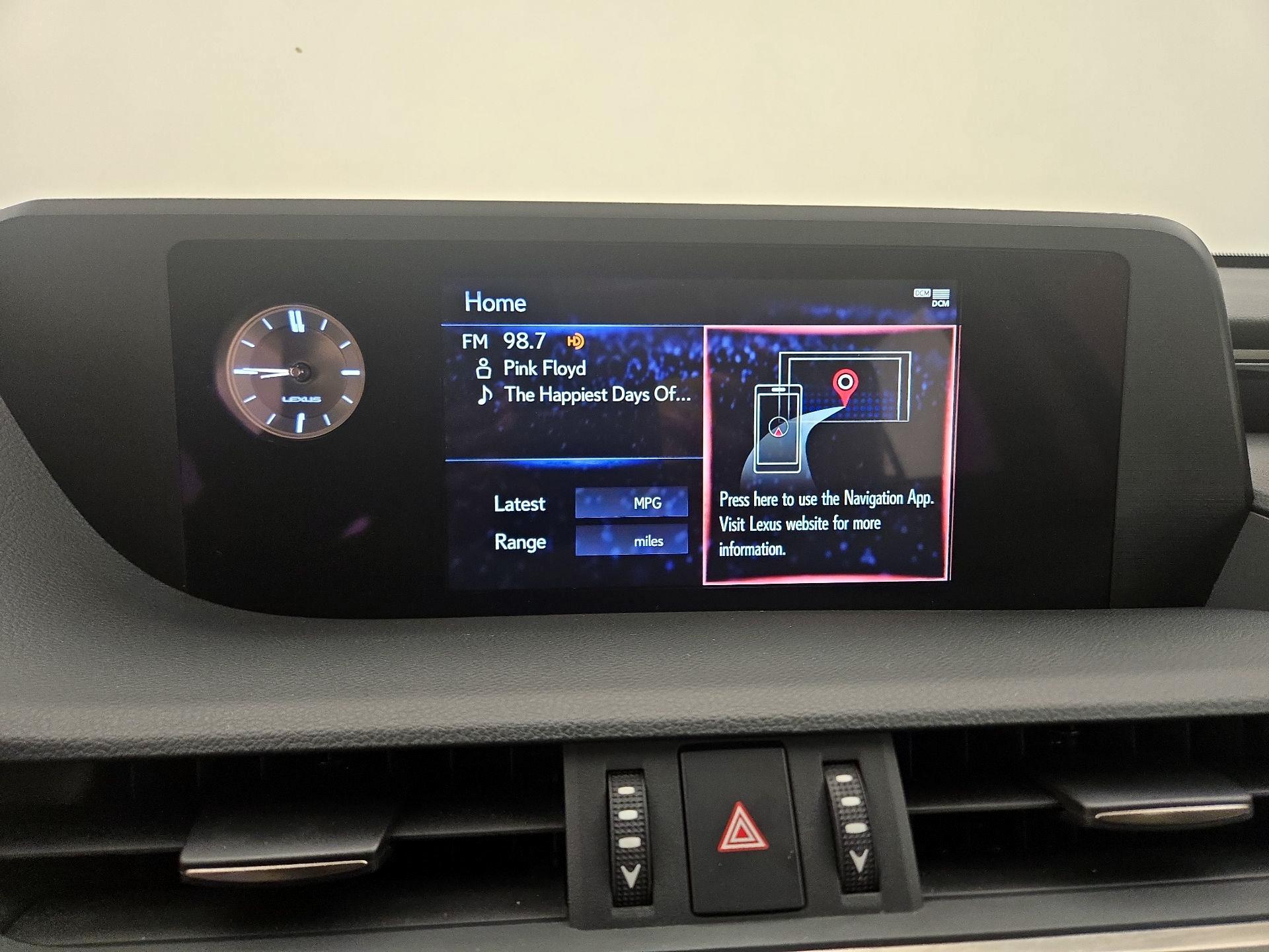 Thumbnail: 2021 Lexus ES - 15