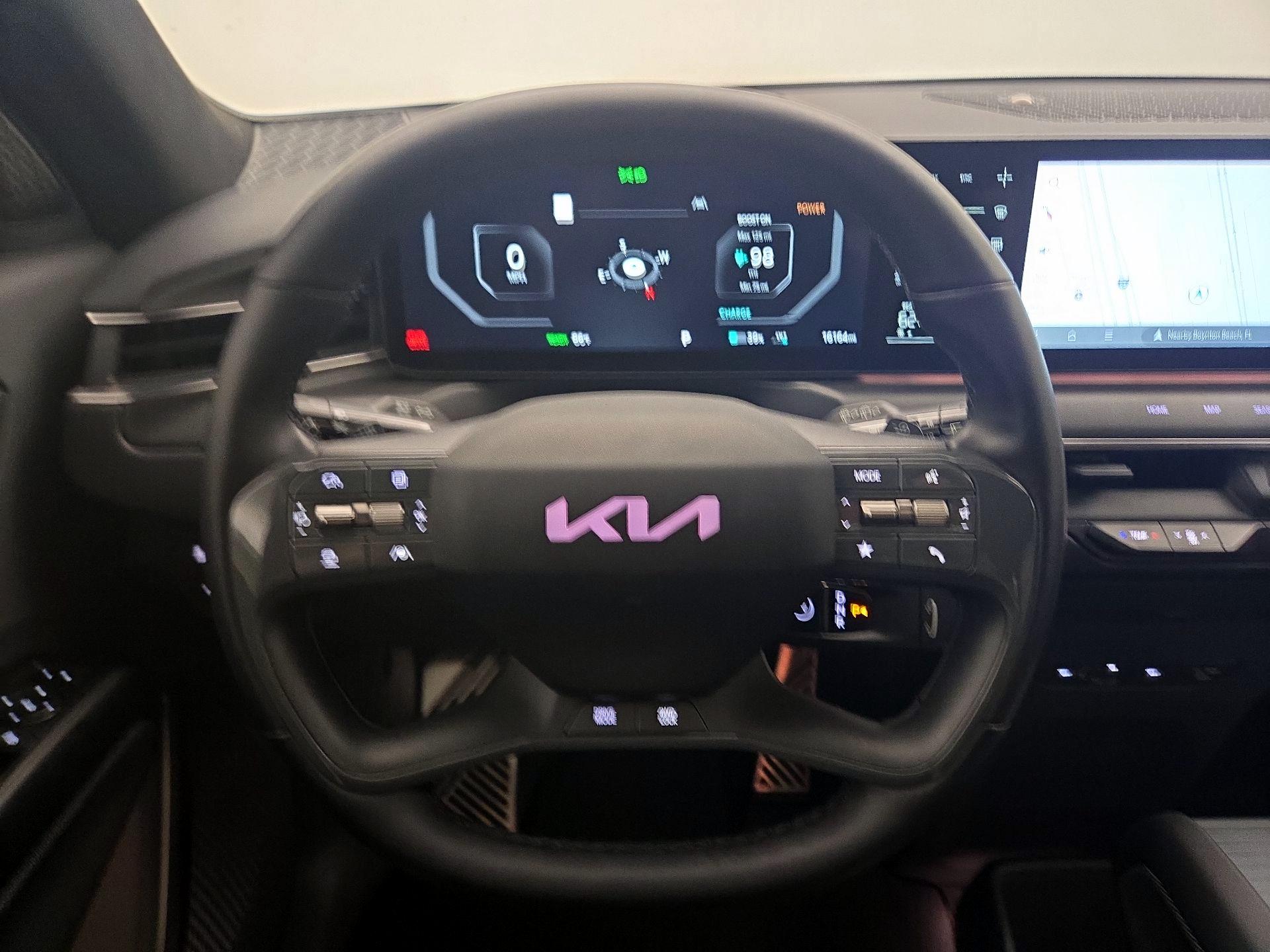 Thumbnail: 2024 Kia EV9 - 10