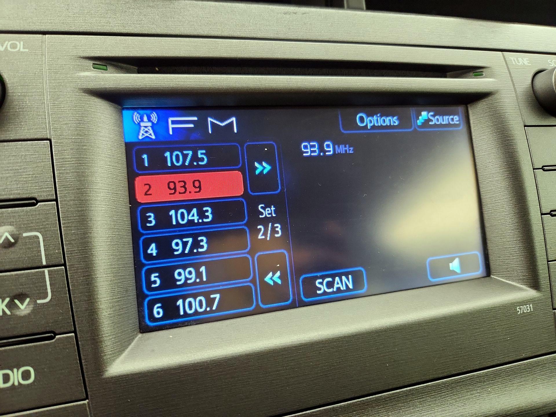 Thumbnail: 2015 Toyota Prius - 15