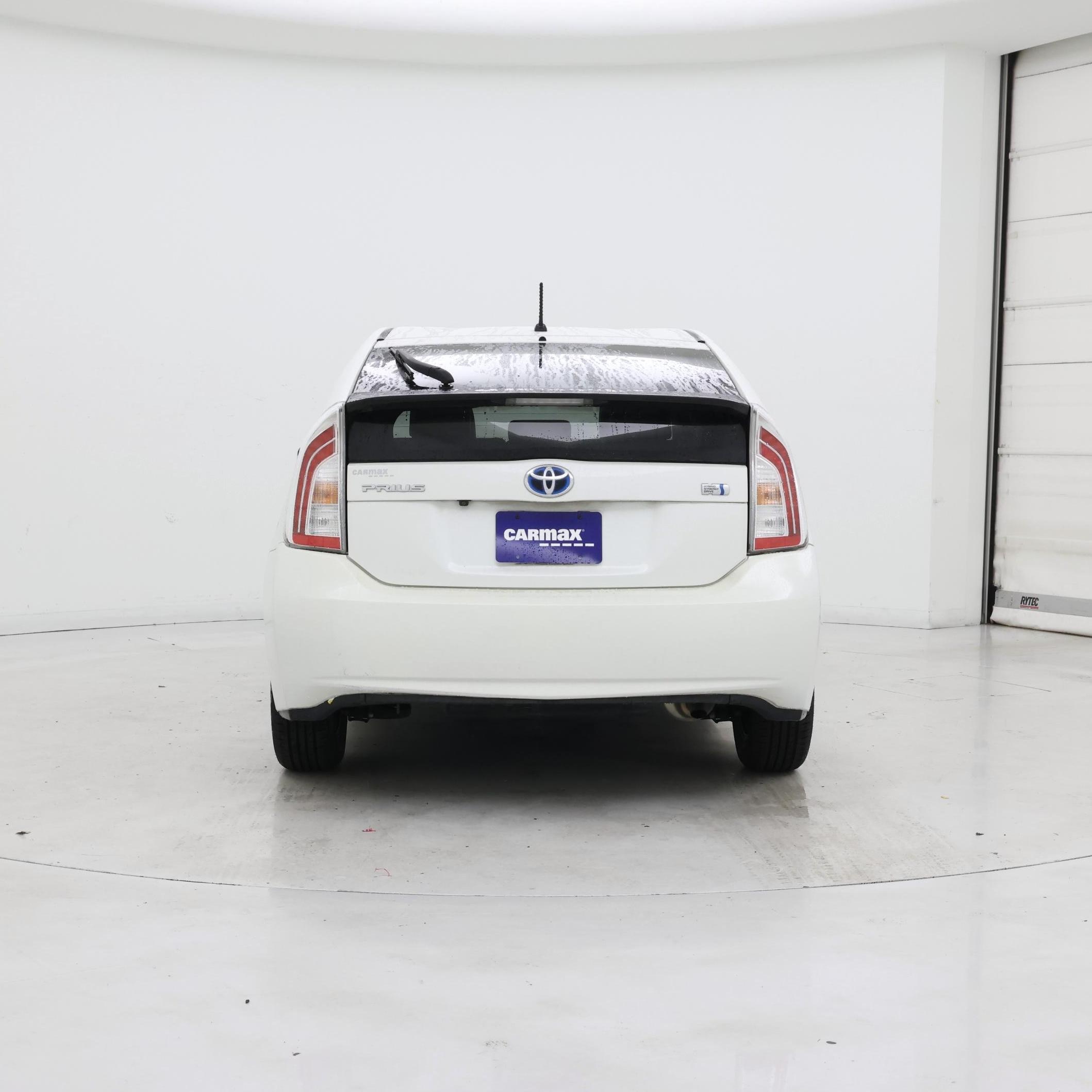 Thumbnail: 2015 Toyota Prius - 6