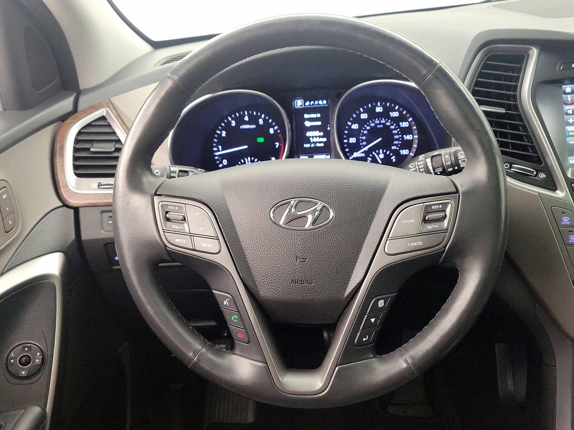 Thumbnail: 2017 Hyundai Santa Fe - 10