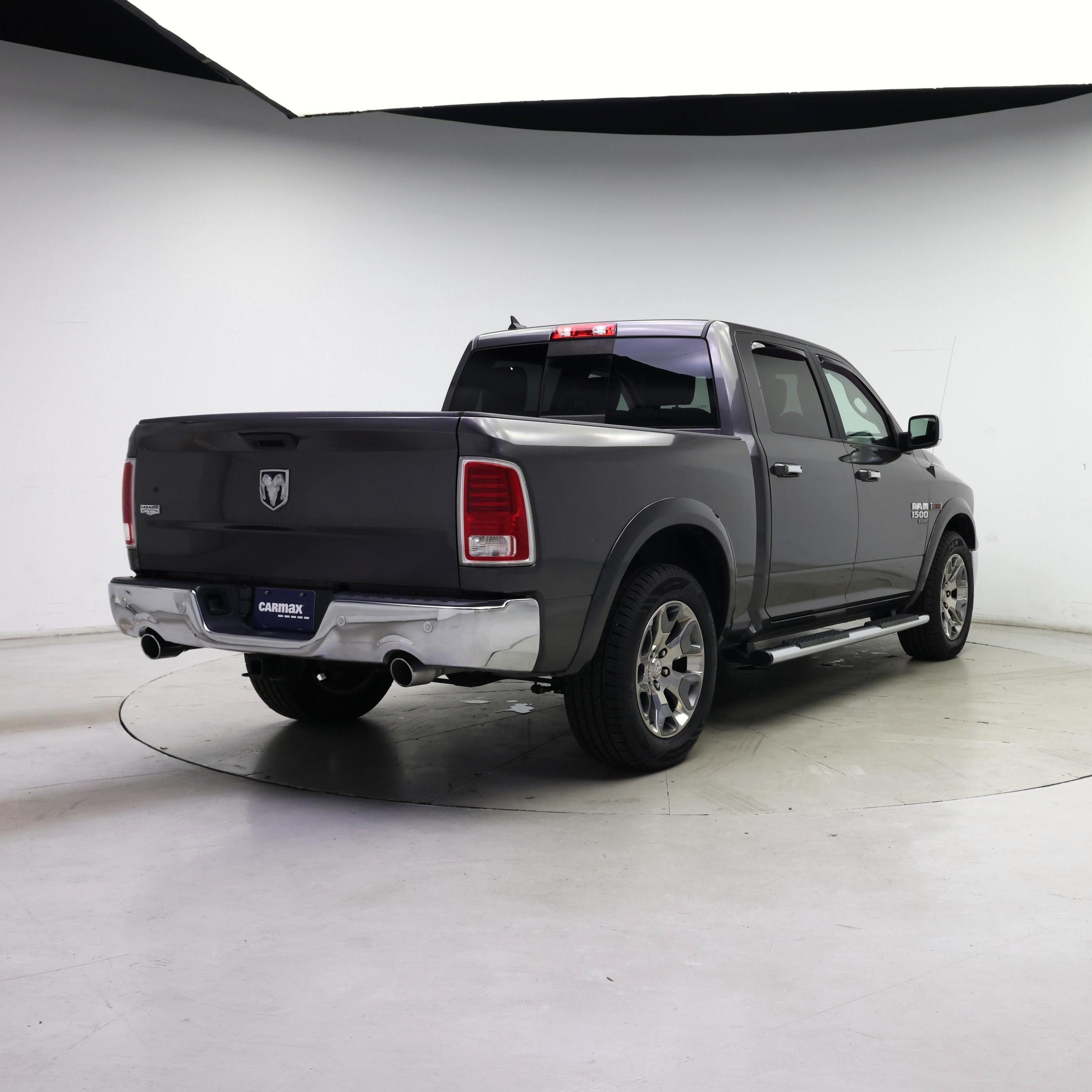 Thumbnail: 2019 RAM 1500 Classic - 8