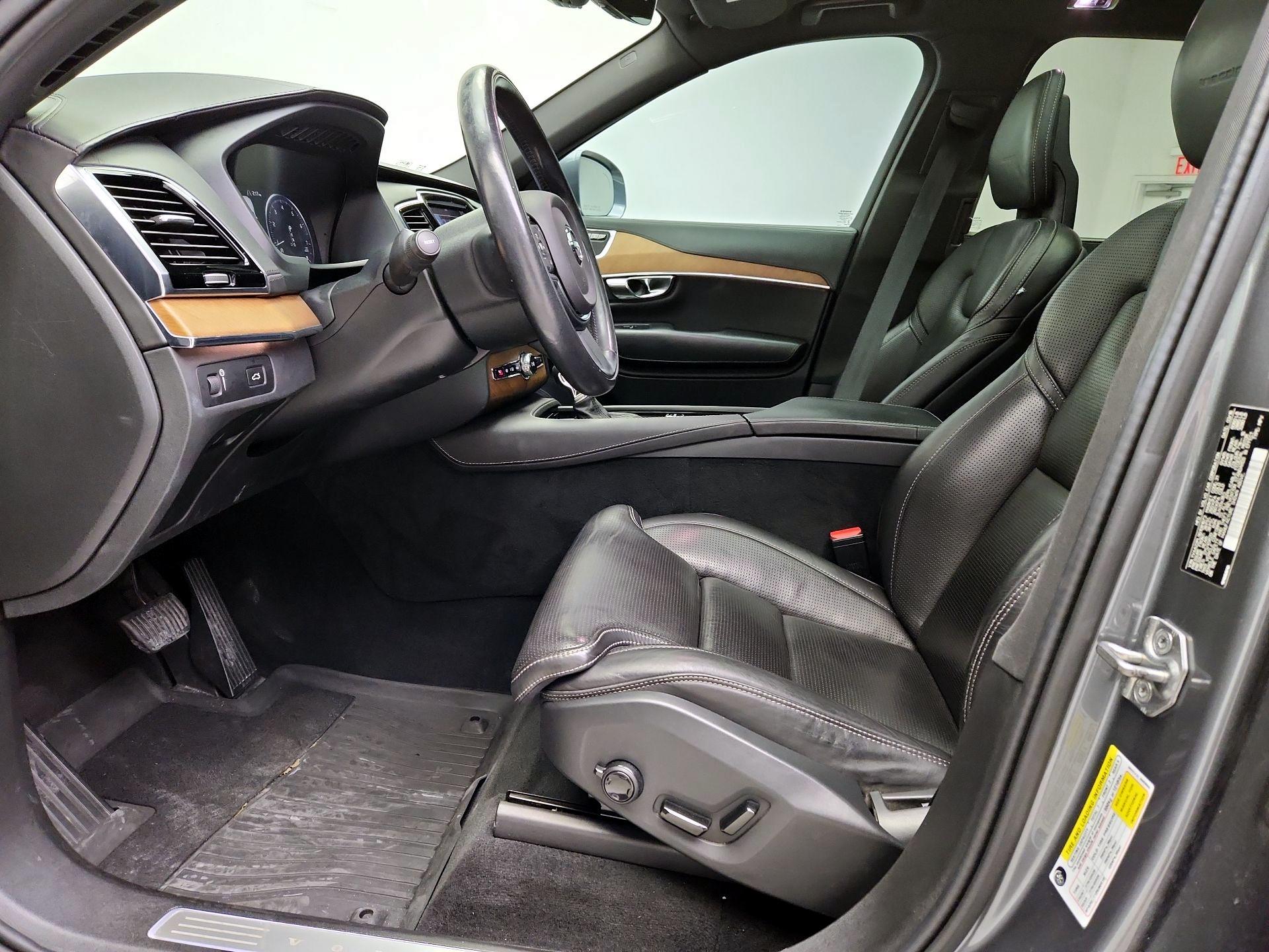 Thumbnail: 2016 Volvo XC90 - 11
