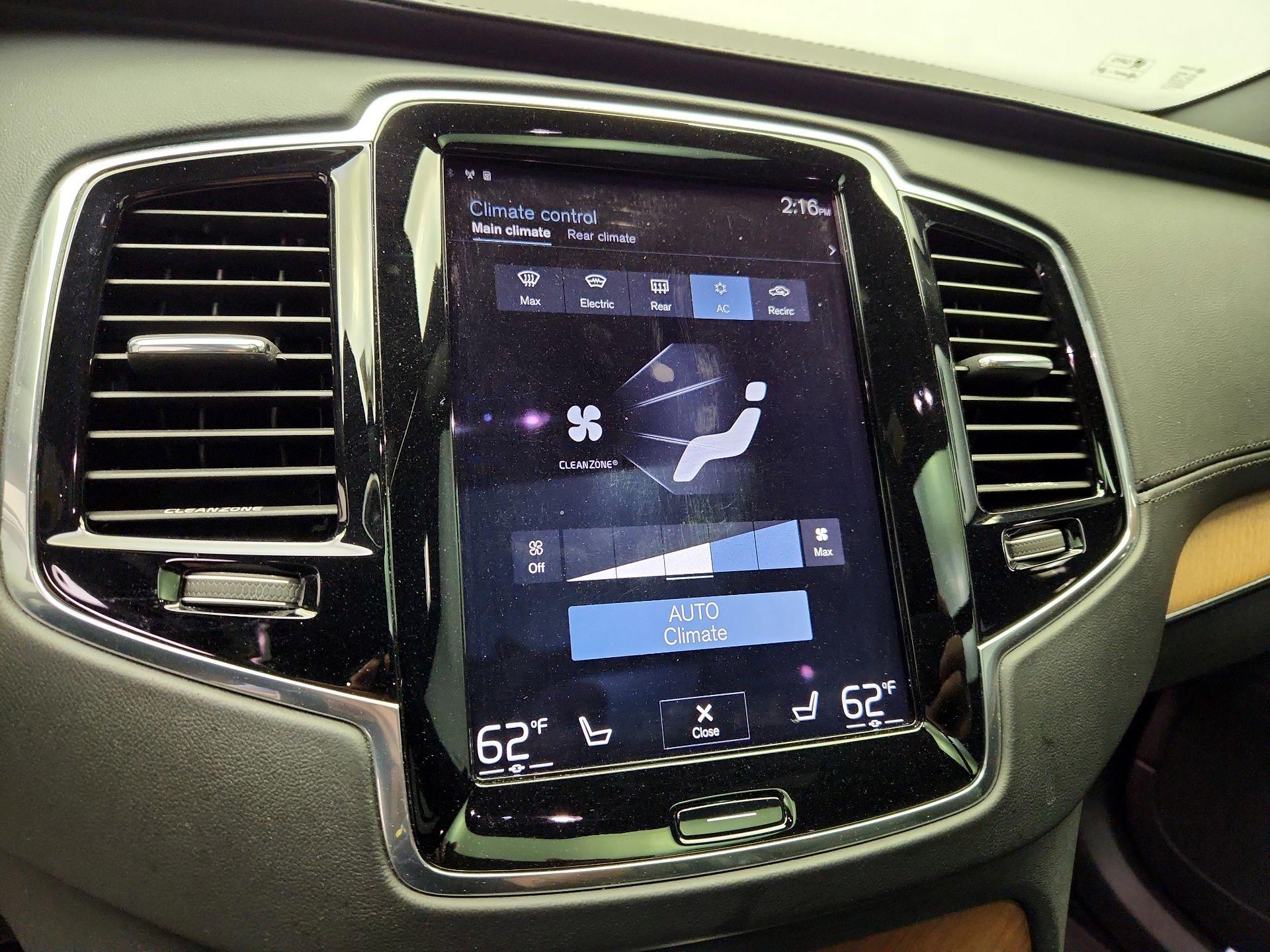 Thumbnail: 2016 Volvo XC90 - 17