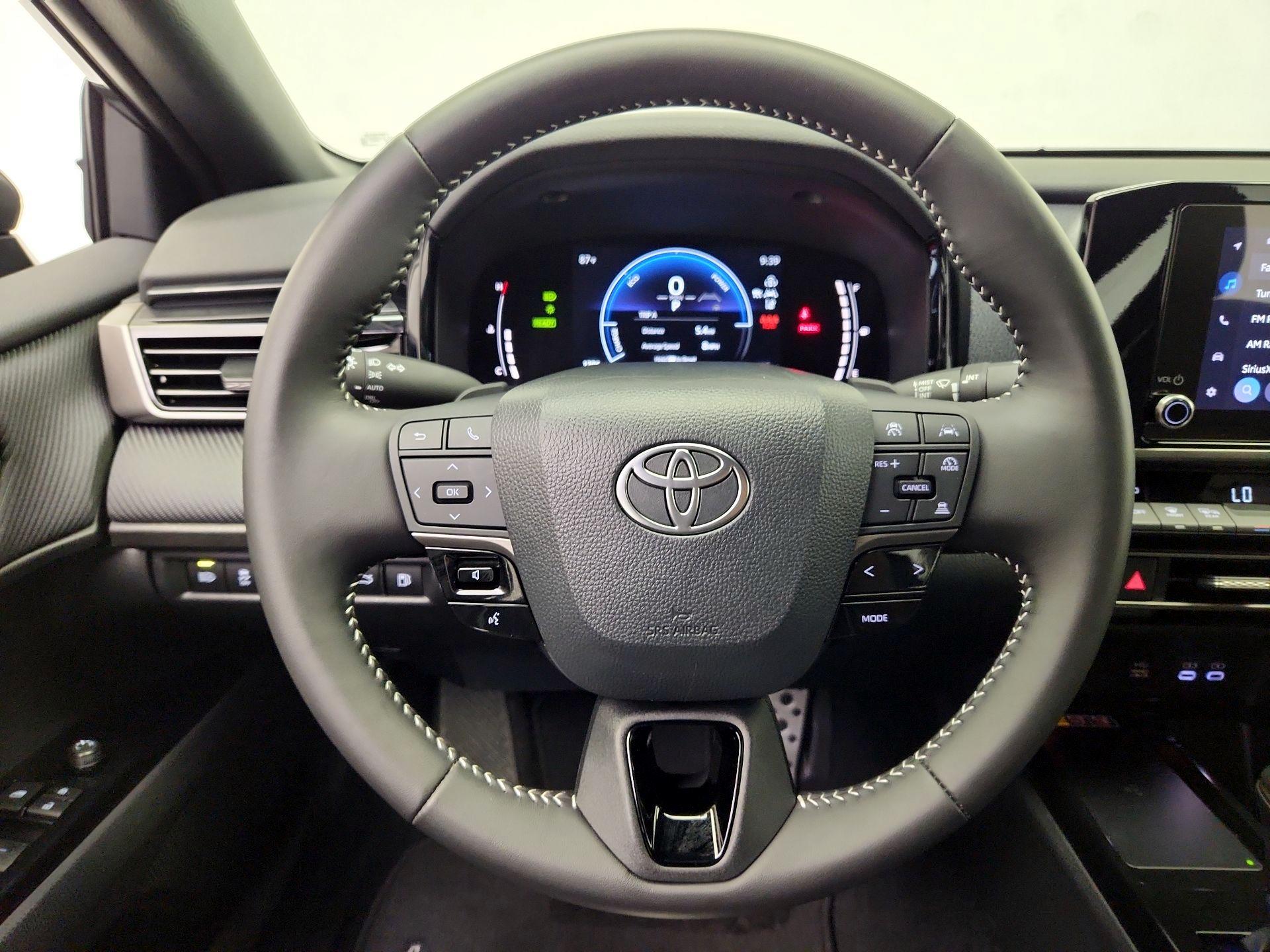 Thumbnail: 2025 Toyota Camry - 10