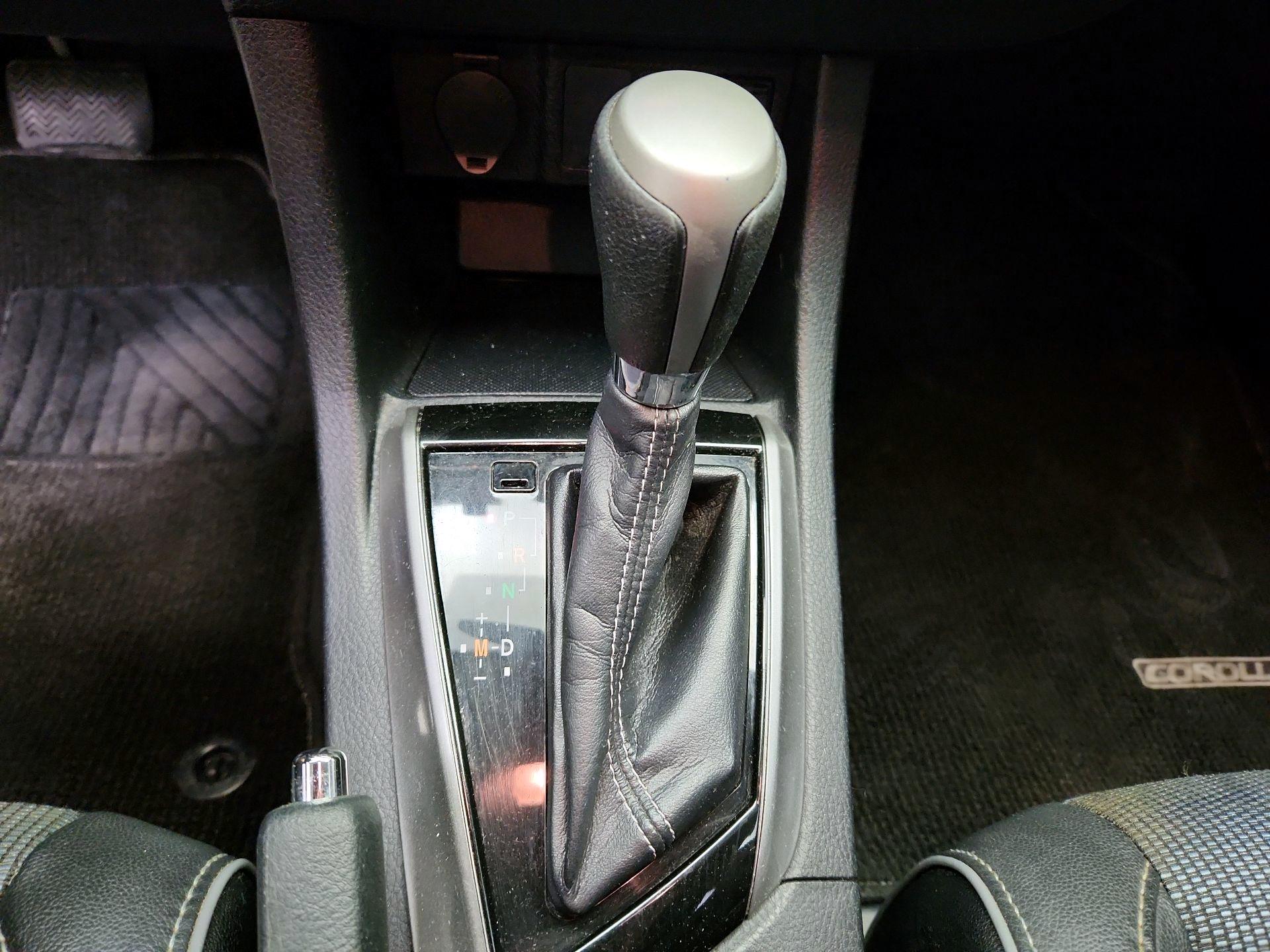 Thumbnail: 2016 Toyota Corolla - 17